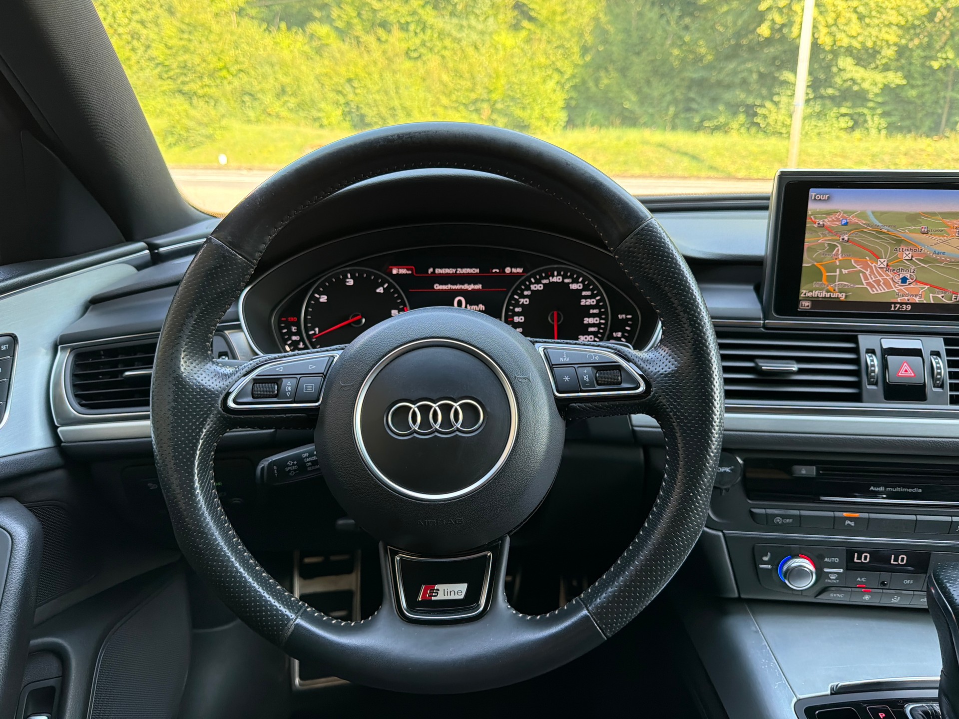 AUDI A6 Avant 3.0 TDI V6 quattro S-tronic-image-8