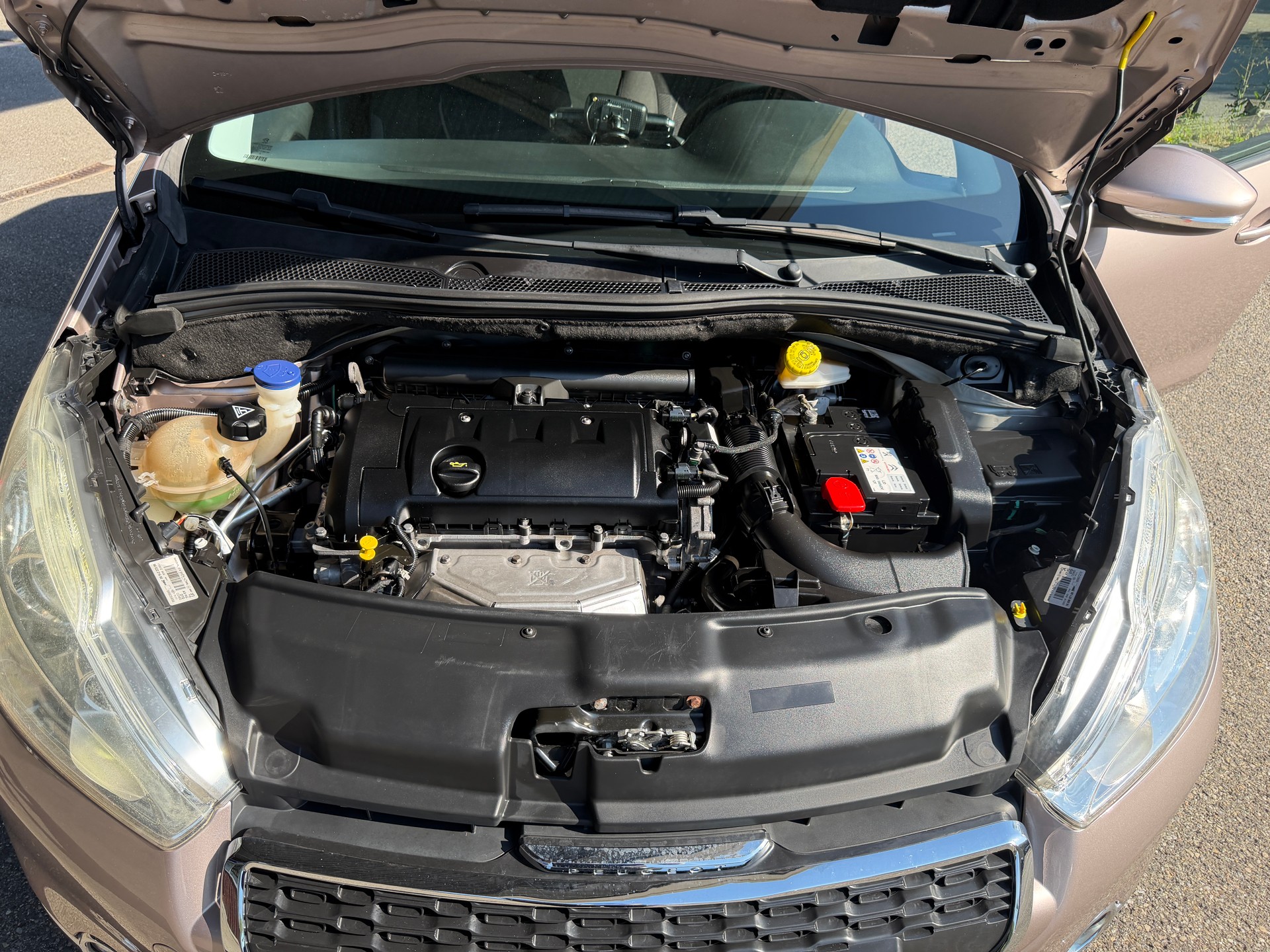 PEUGEOT 208 1.4 VTI Active "mit Garantieoptionen"-image-4