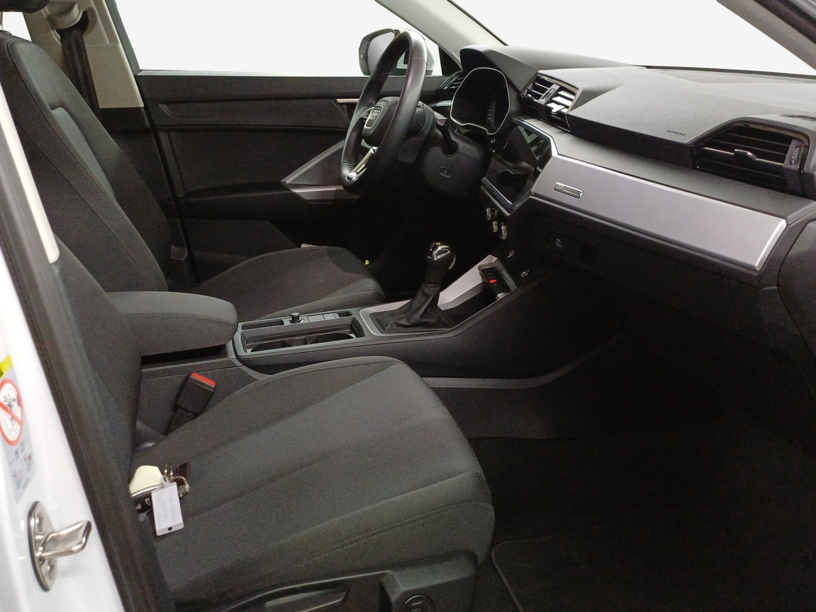 AUDI Q3 35 TFSI advanced S-tronic-image-13