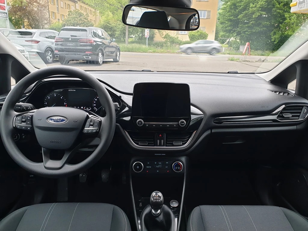 FORD Fiesta 1.5 TDCi Trend ** Parkhilfe hinten ** Klimaanlage ** 6 x Airbag ** Tempomat ** ab MFK & Service-image-8