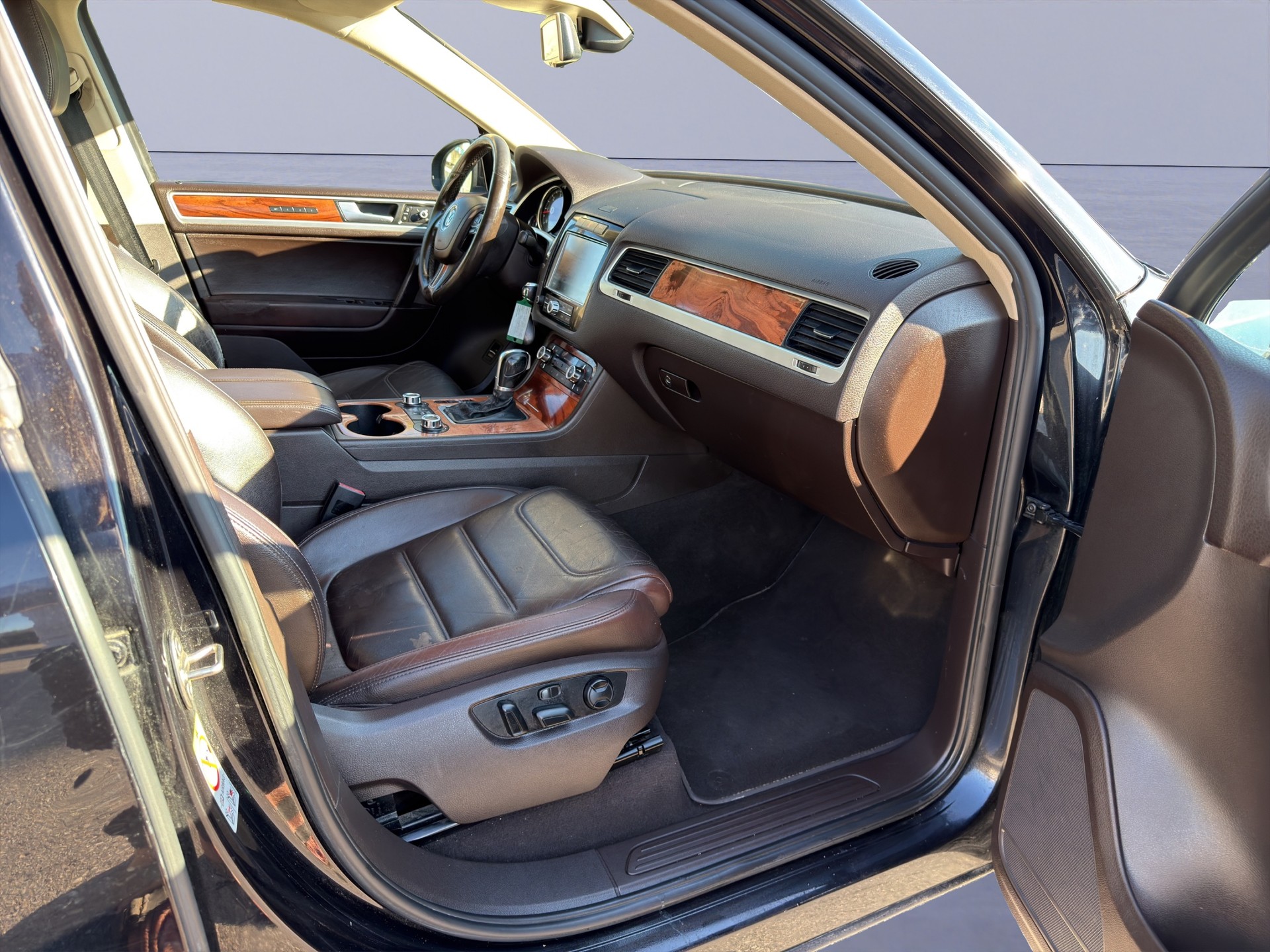 VW Touareg 3.0 TDI BlueMotion Technology Tiptronic-image-11