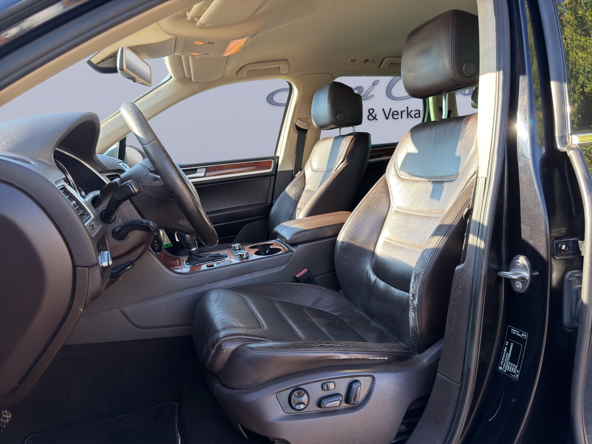 VW Touareg 3.0 TDI BlueMotion Technology Tiptronic-image-14