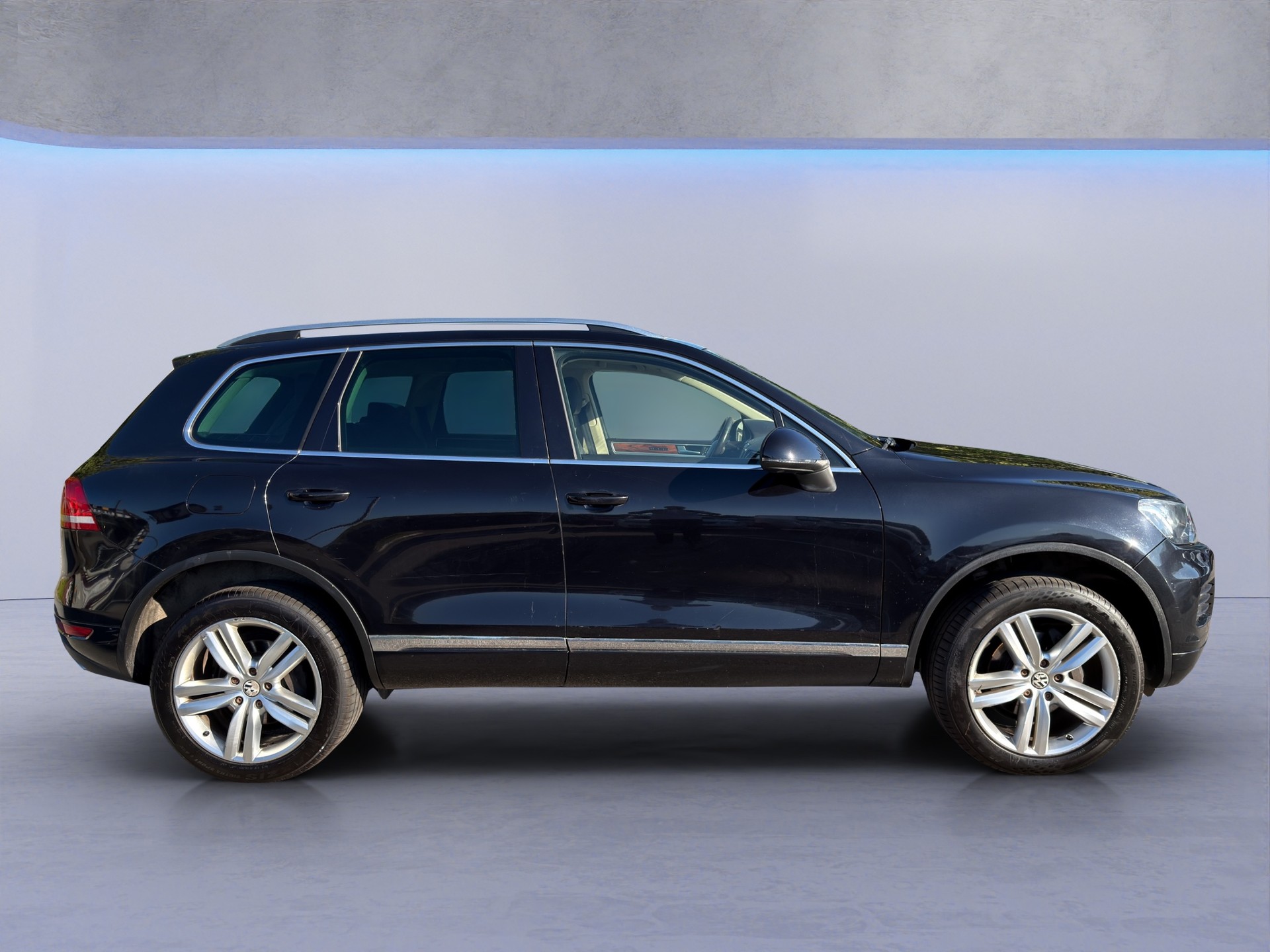 VW Touareg 3.0 TDI BlueMotion Technology Tiptronic-image-6