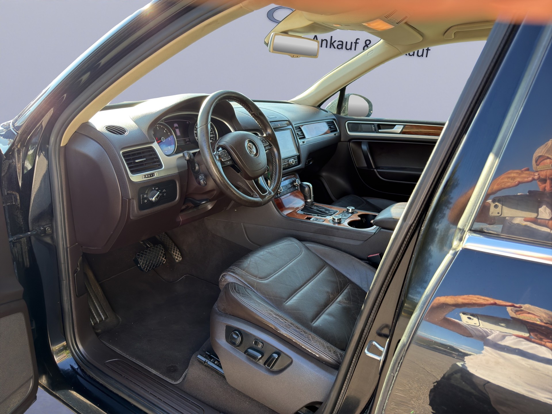 VW Touareg 3.0 TDI BlueMotion Technology Tiptronic-image-13