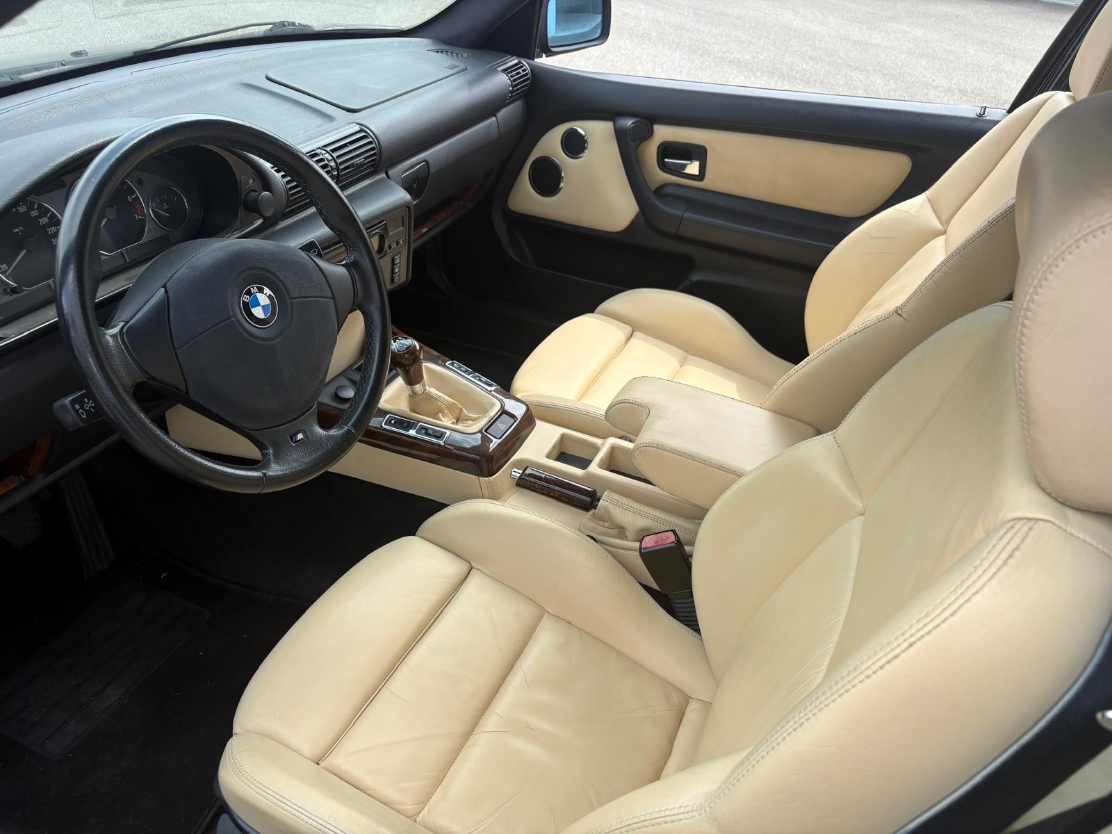 BMW 323ti Compact-image-4