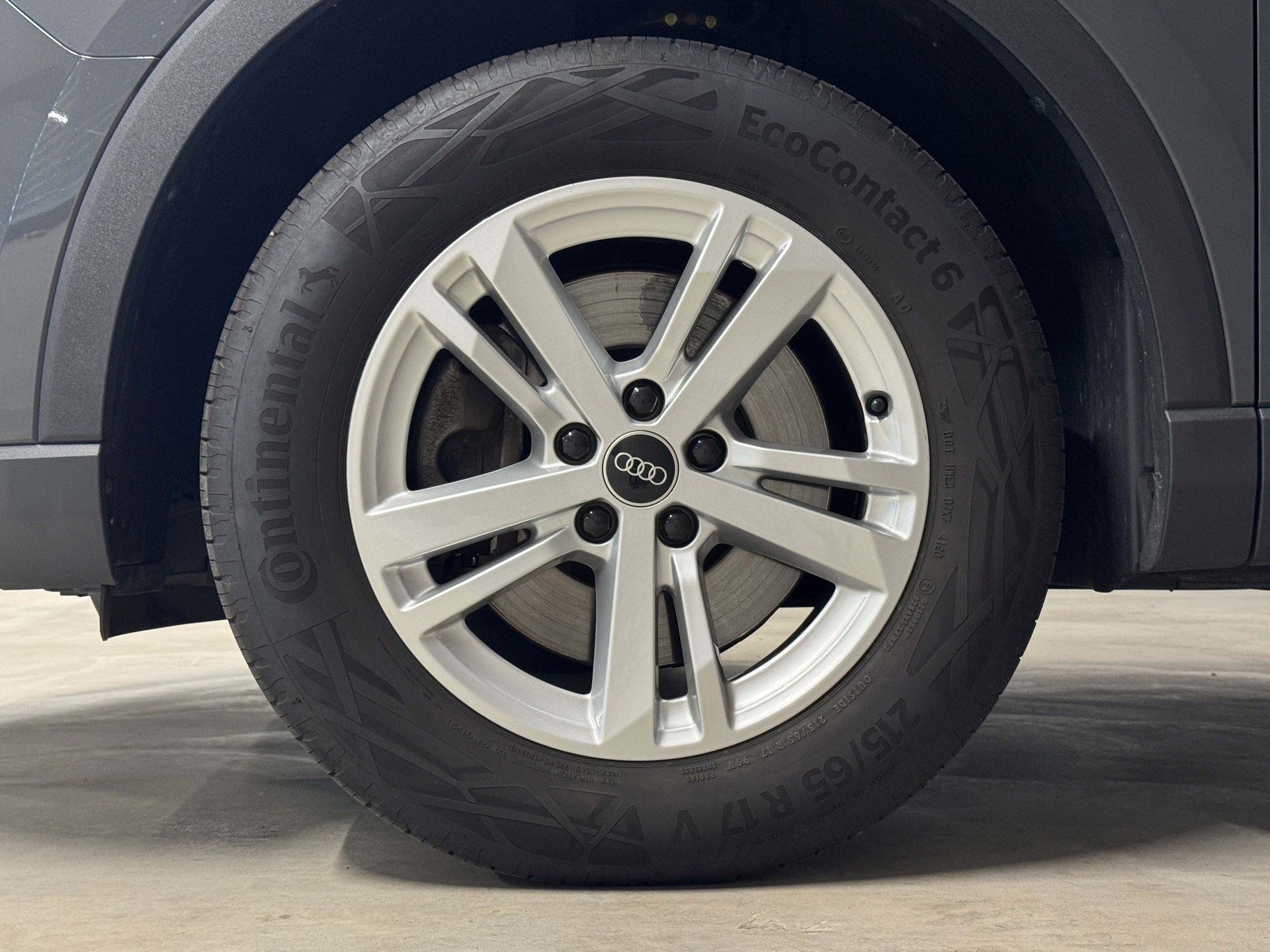 AUDI Q3 40 TDI Attraction quattro S-tronic-image-15