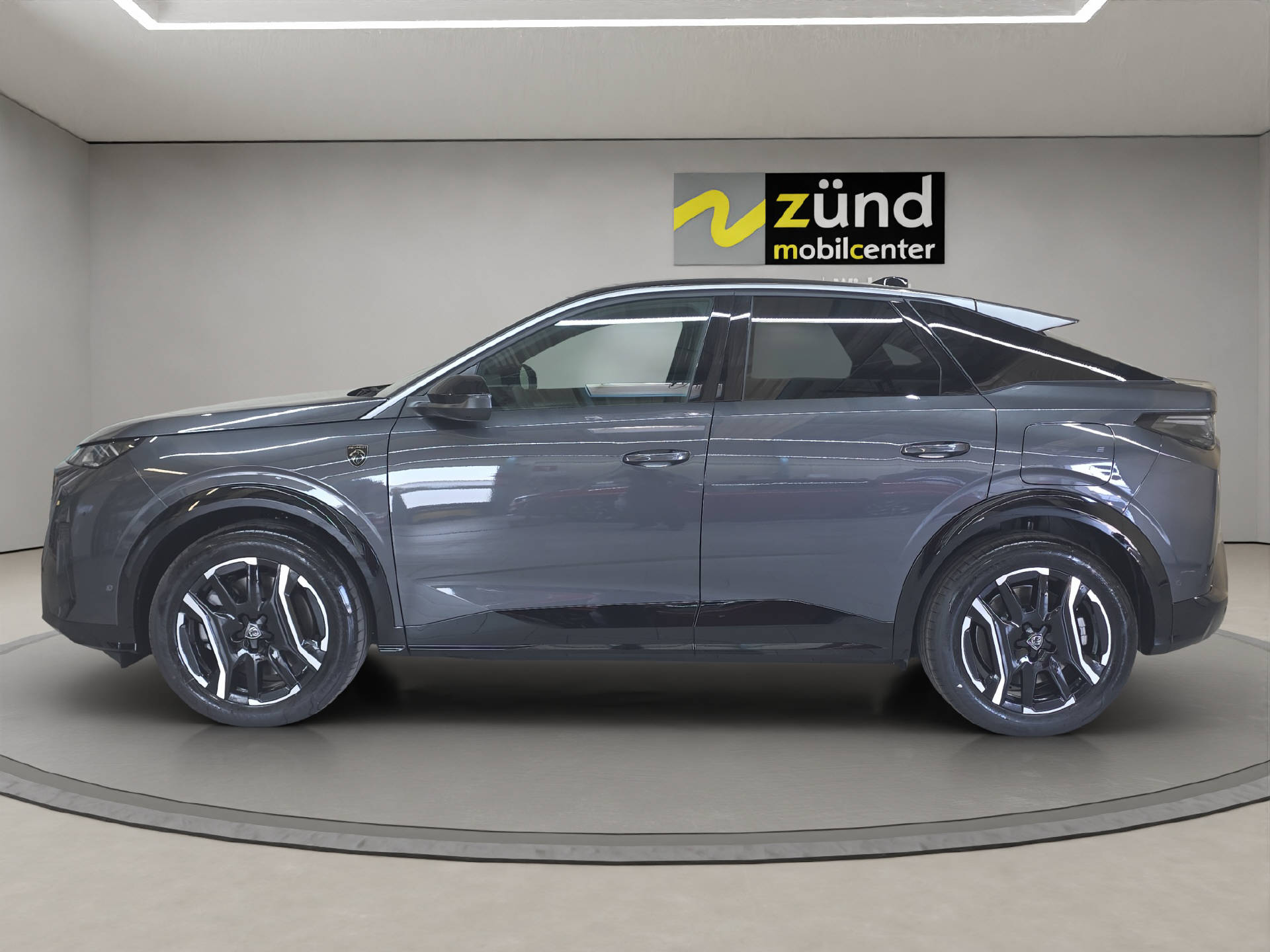 PEUGEOT E-3008 long range GT-image-1