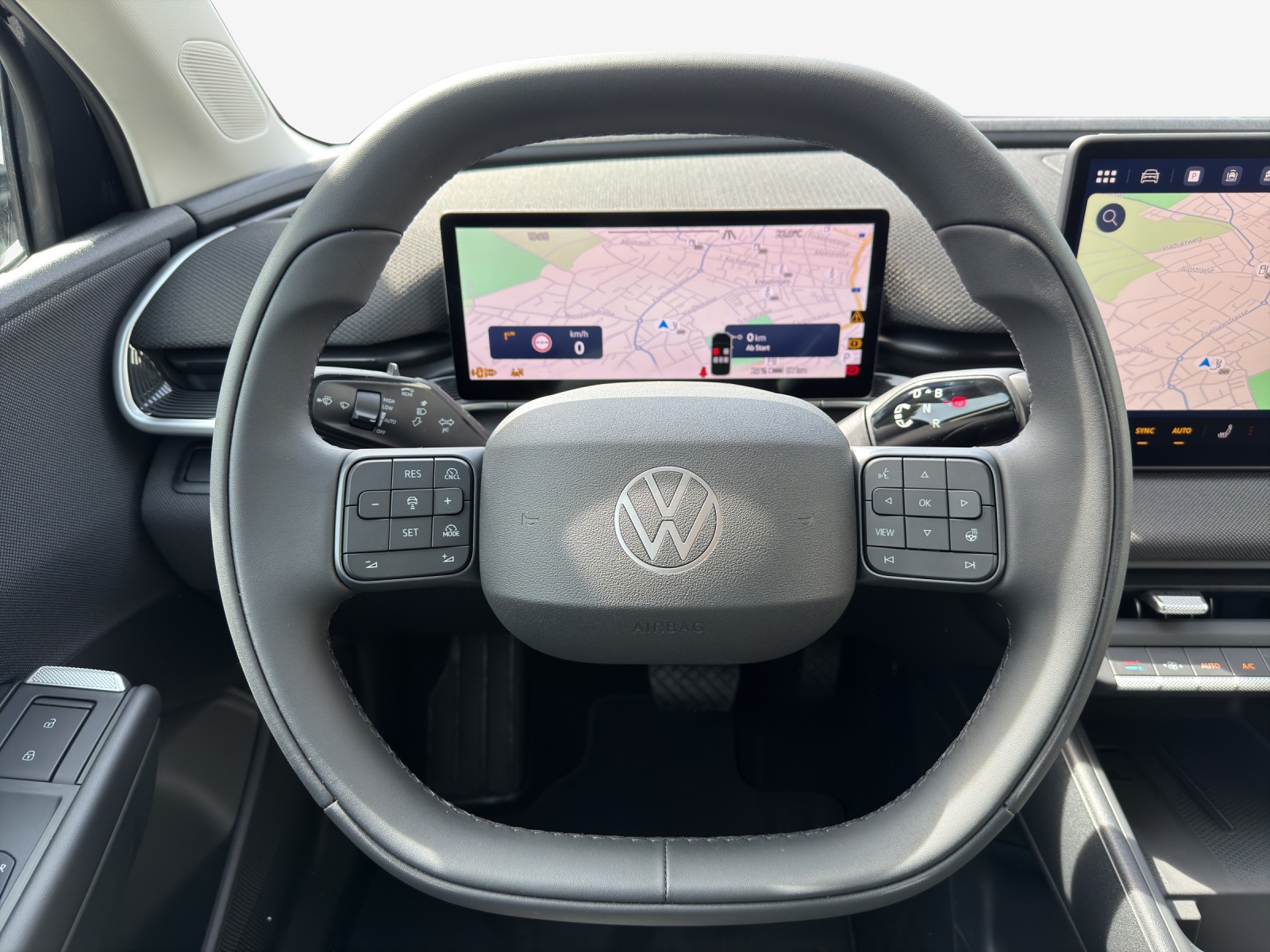 VW ID.Polo 52 kWh Life Edition One-image-9