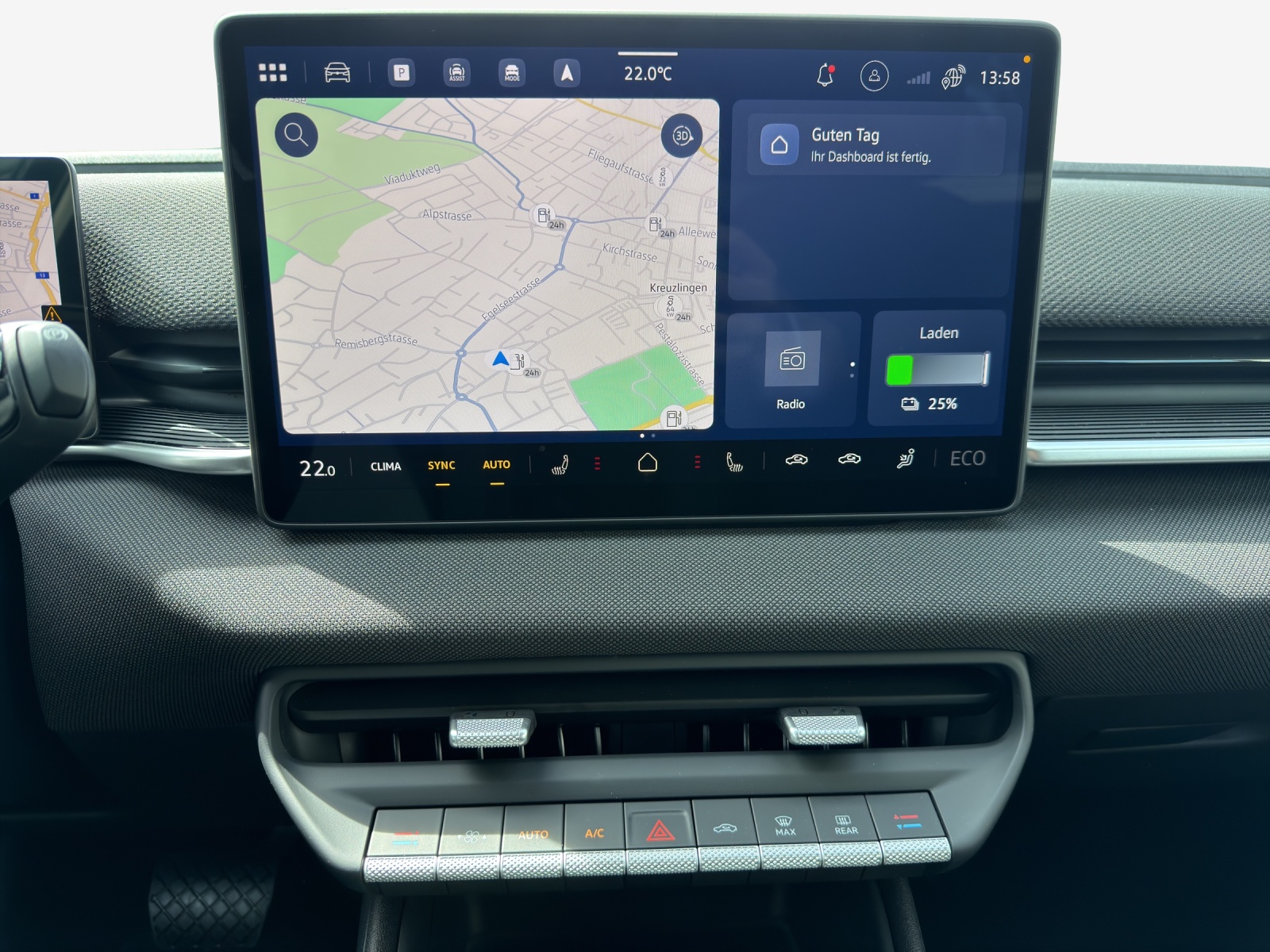 VW ID.Polo 52 kWh Life Edition One-image-10