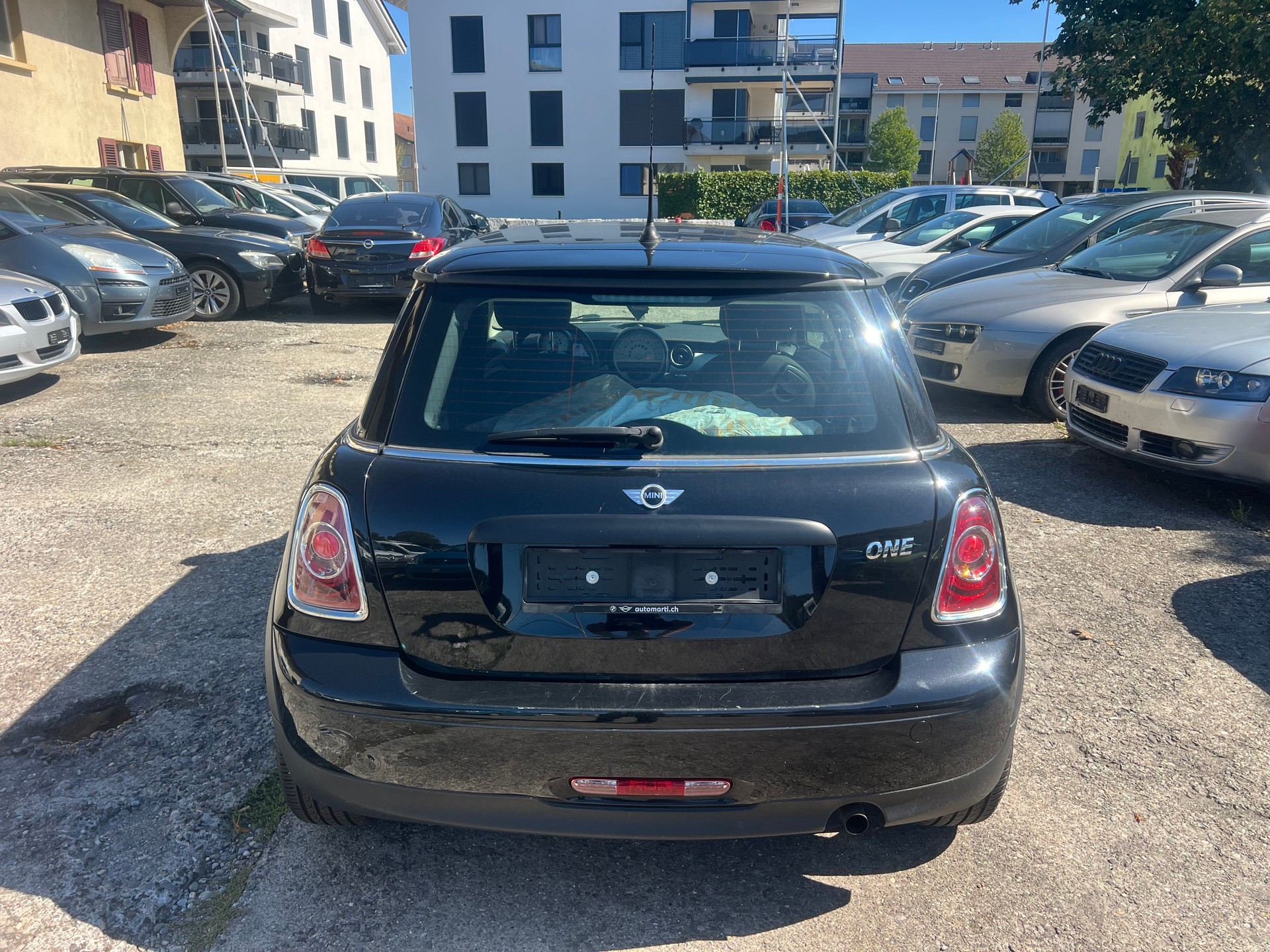 MINI One-image-2