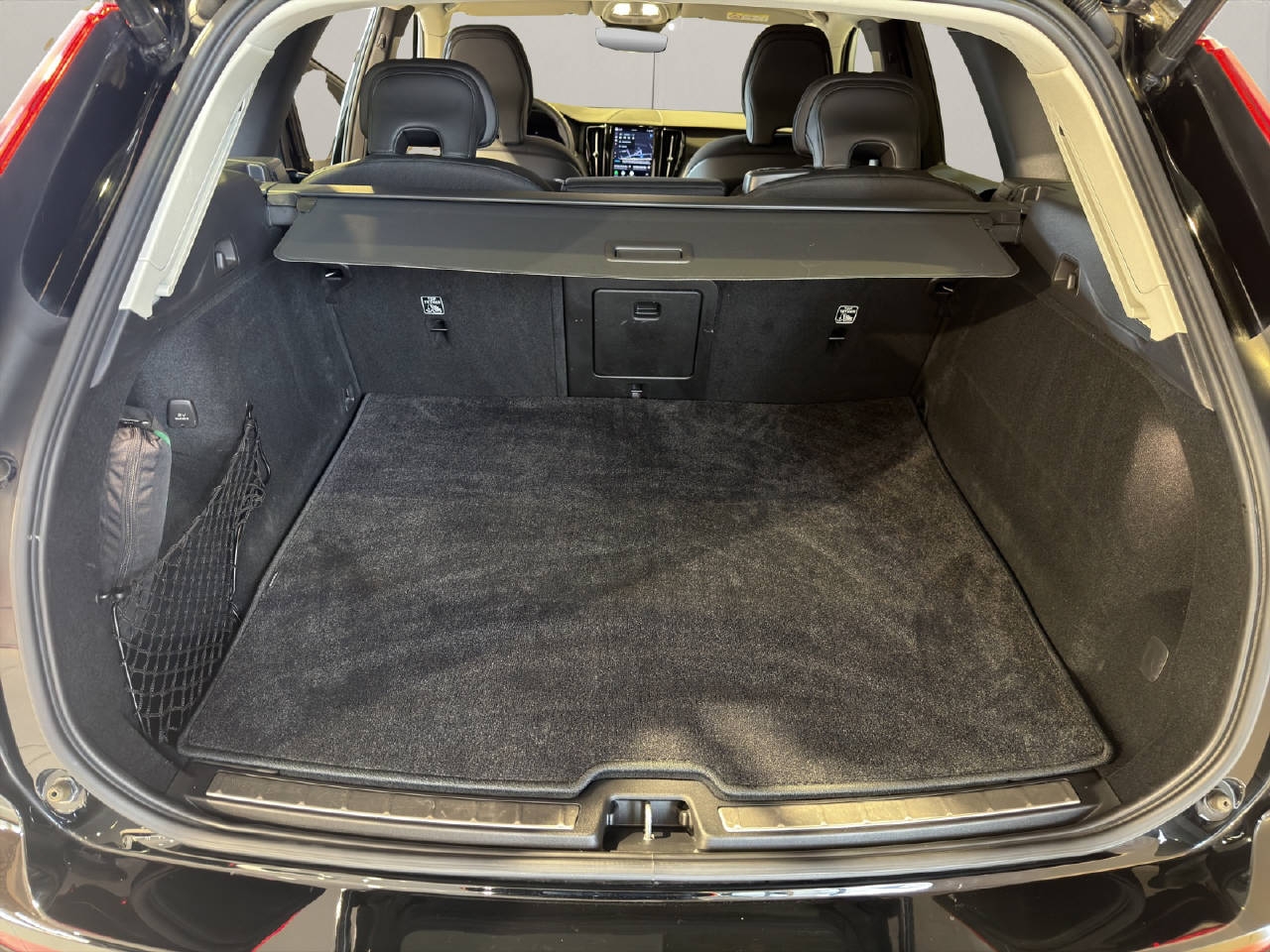 VOLVO XC60 2.0 B4 MH Core AWD-image-6