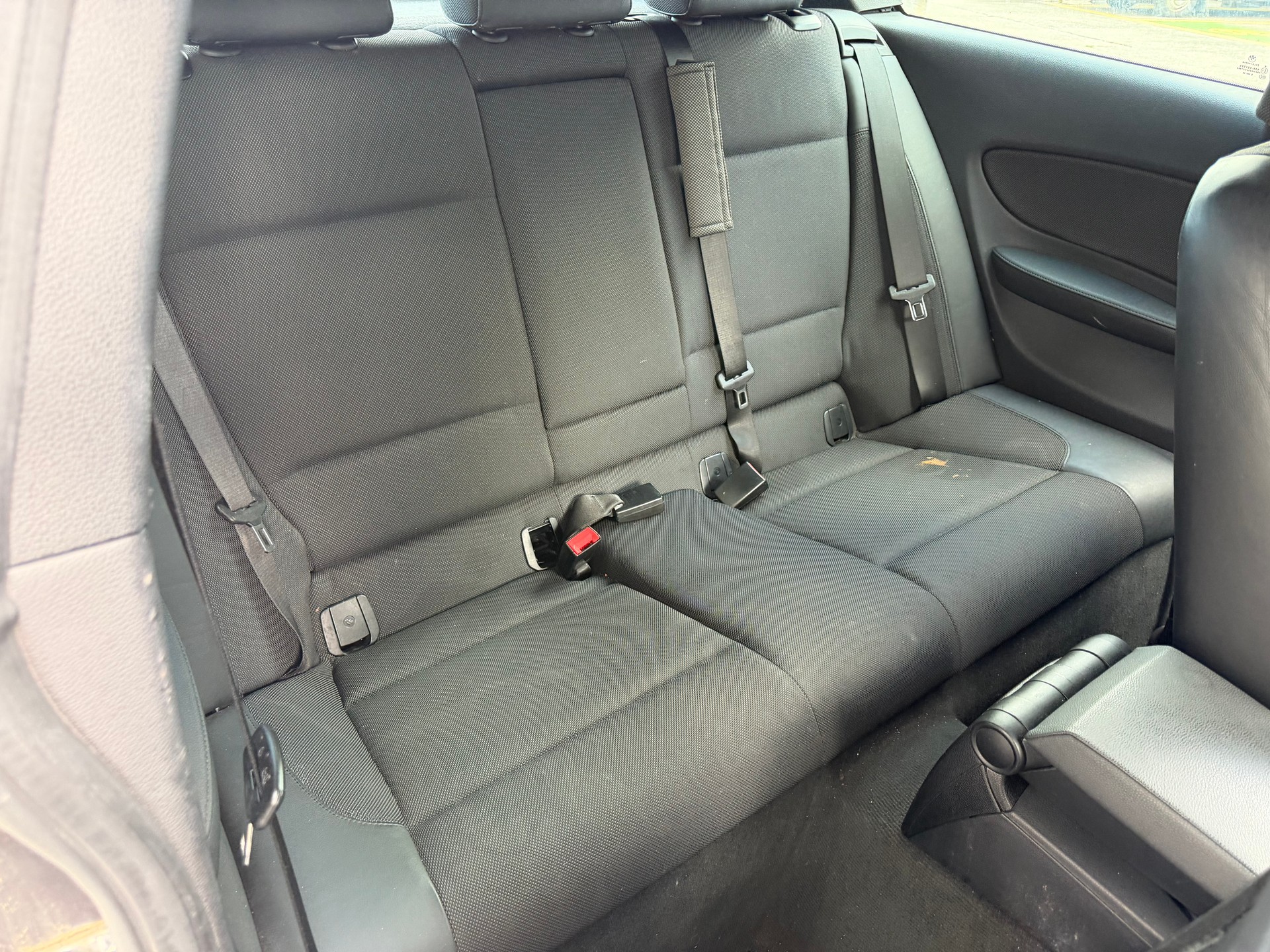 BMW 120i-image-9