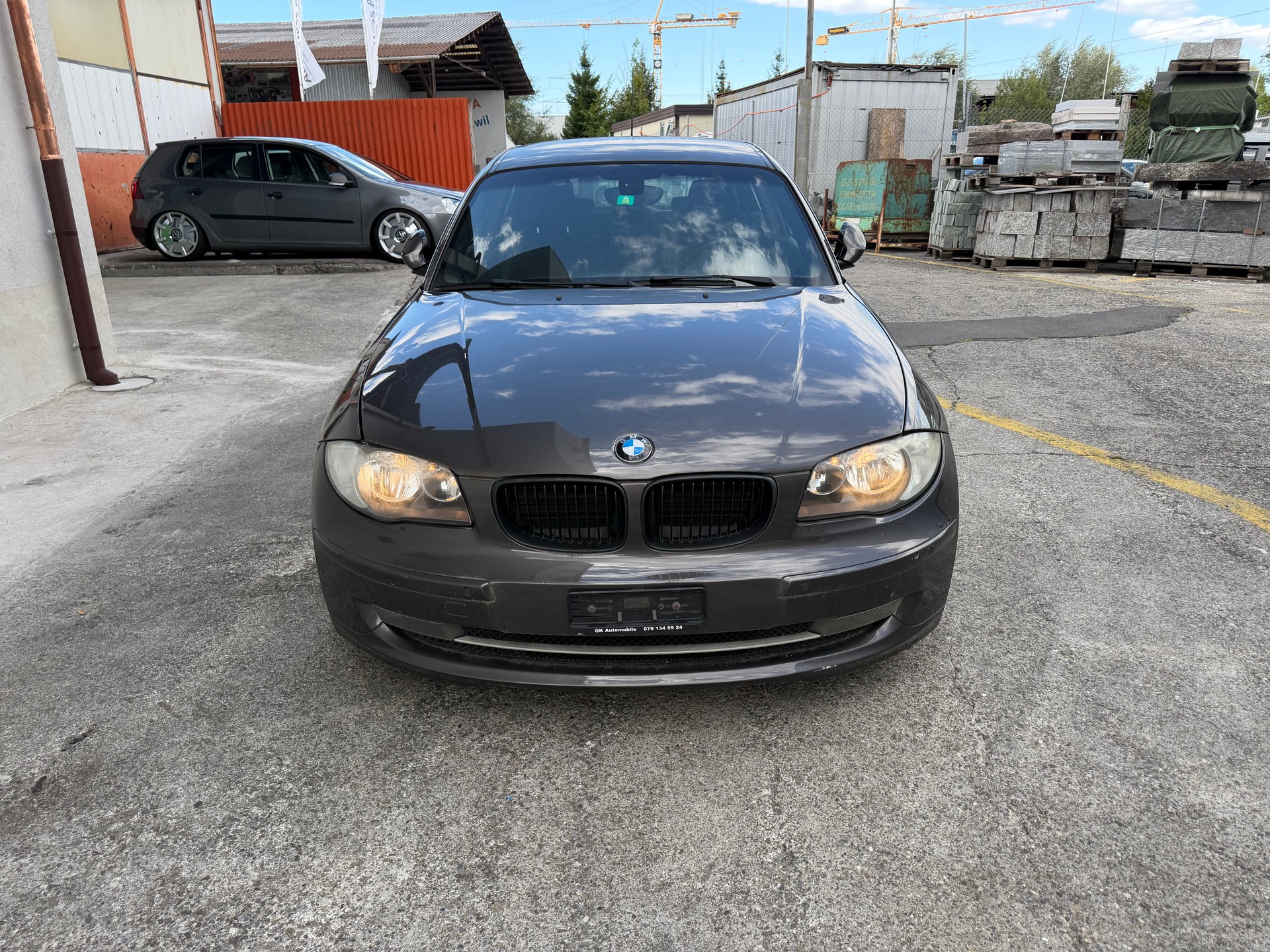 BMW 120i-image-0