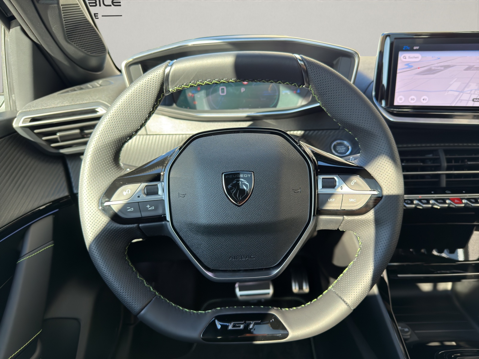 PEUGEOT 208 1.2 Hybrid 145 GT-image-11