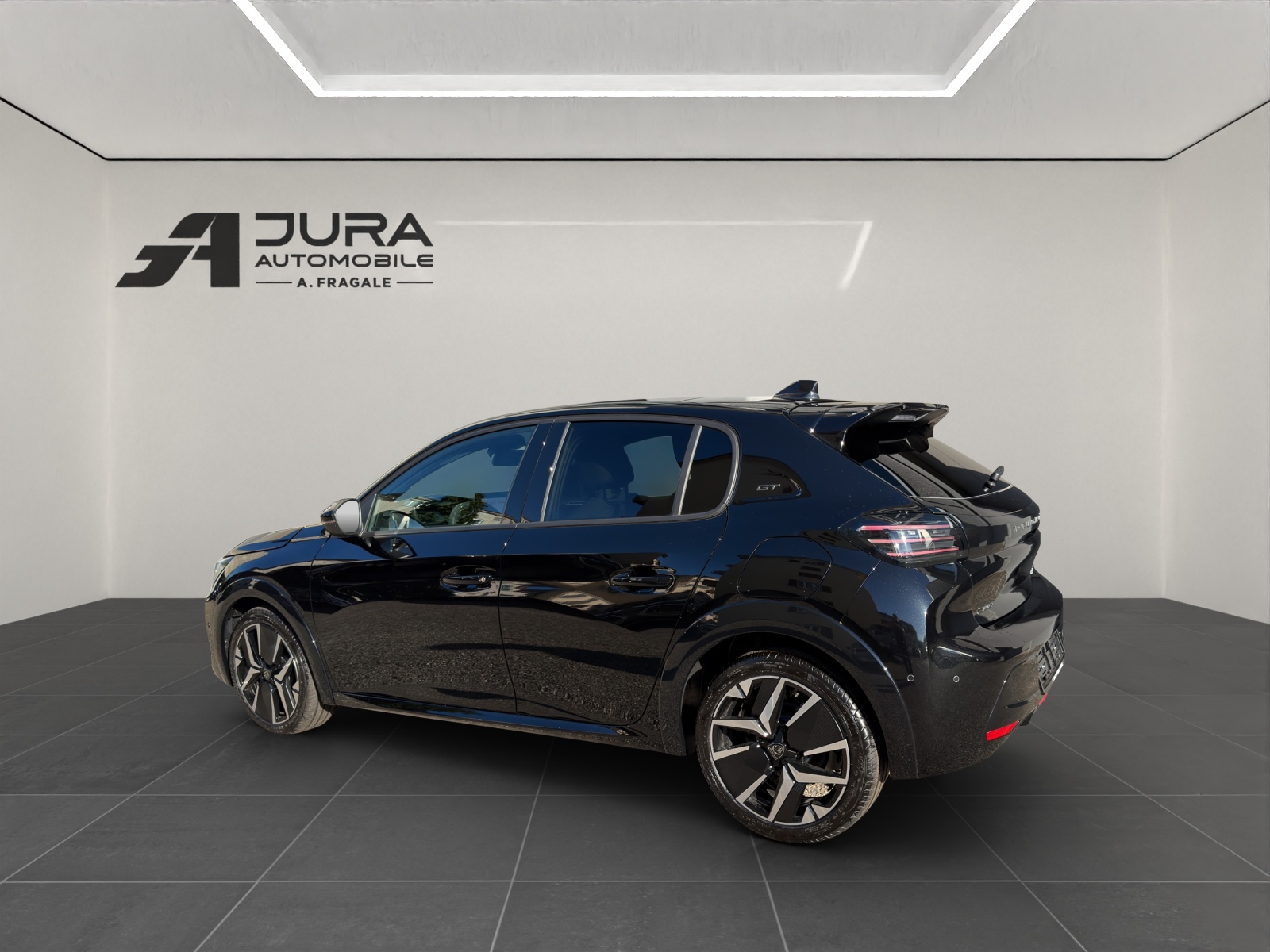 PEUGEOT 208 1.2 Hybrid 145 GT-image-4