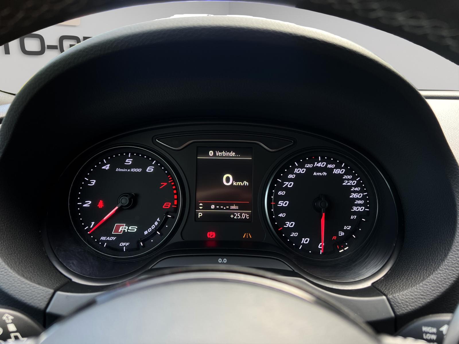 AUDI RS3 2.5 TSI quattro S-tronic-image-16