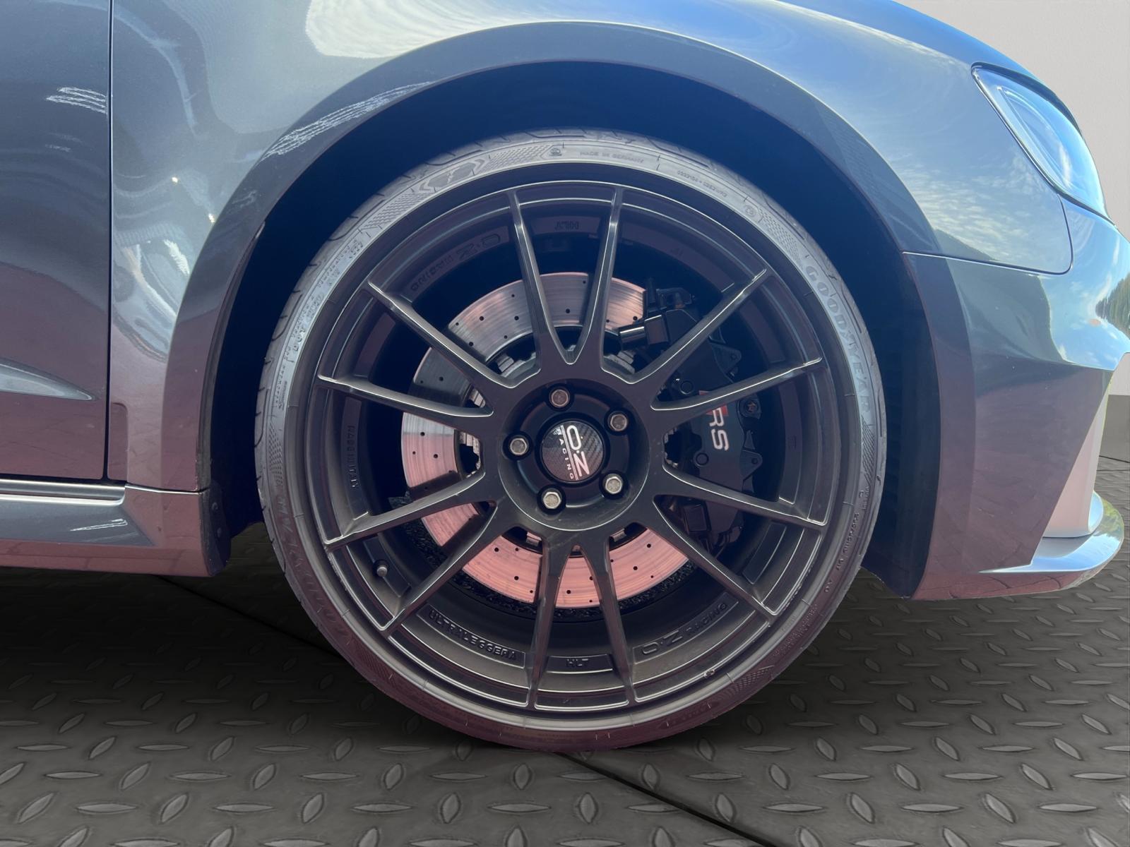 AUDI RS3 2.5 TSI quattro S-tronic-image-10
