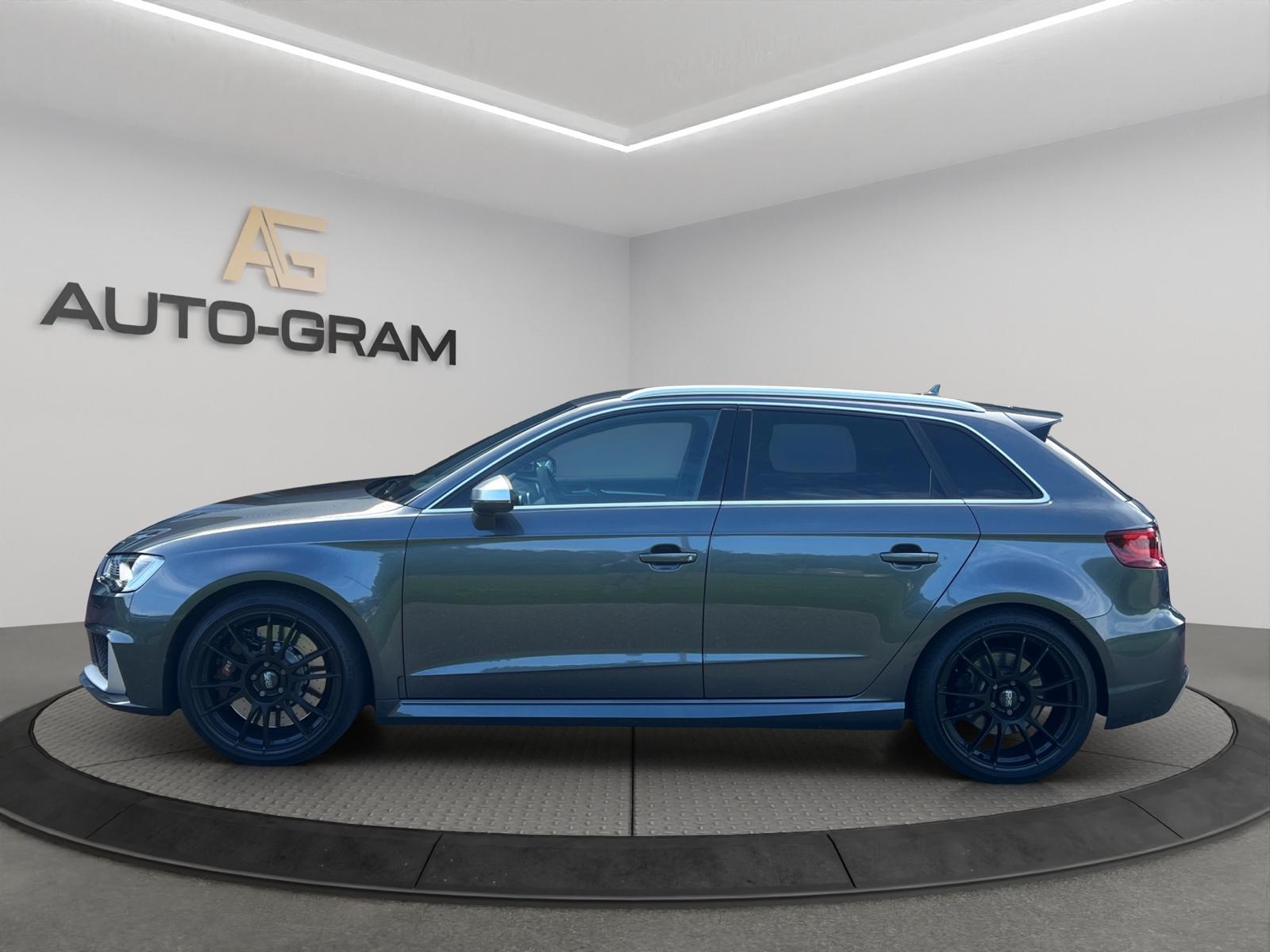 AUDI RS3 2.5 TSI quattro S-tronic-image-1