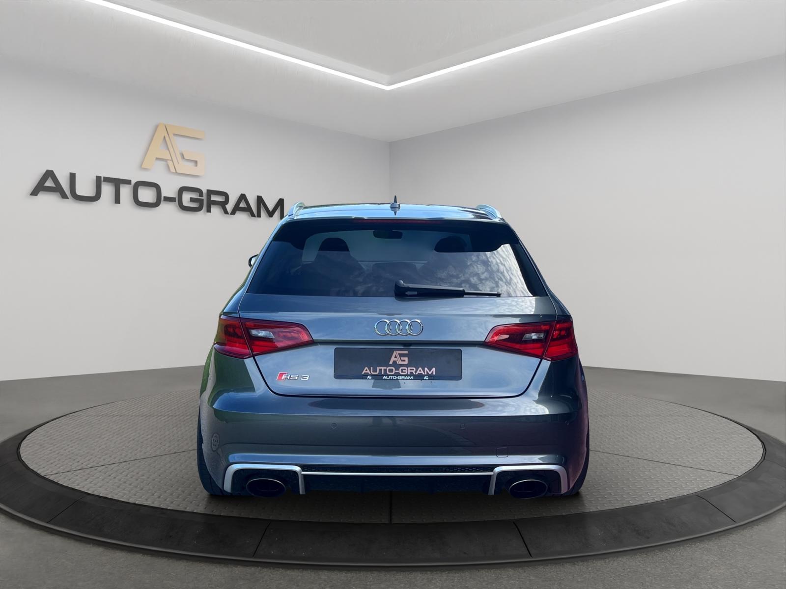 AUDI RS3 2.5 TSI quattro S-tronic-image-3