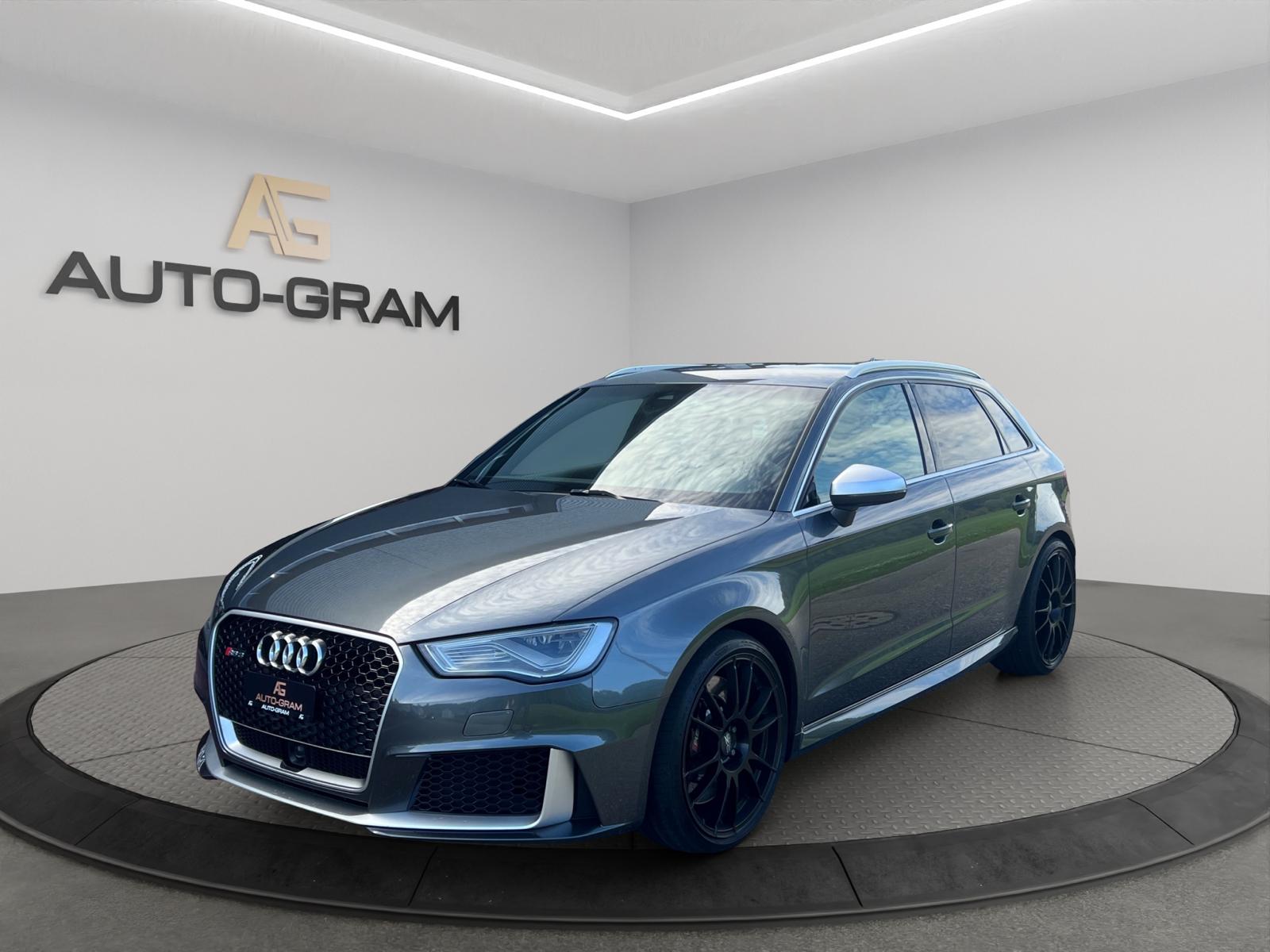AUDI RS3 2.5 TSI quattro S-tronic-image-0