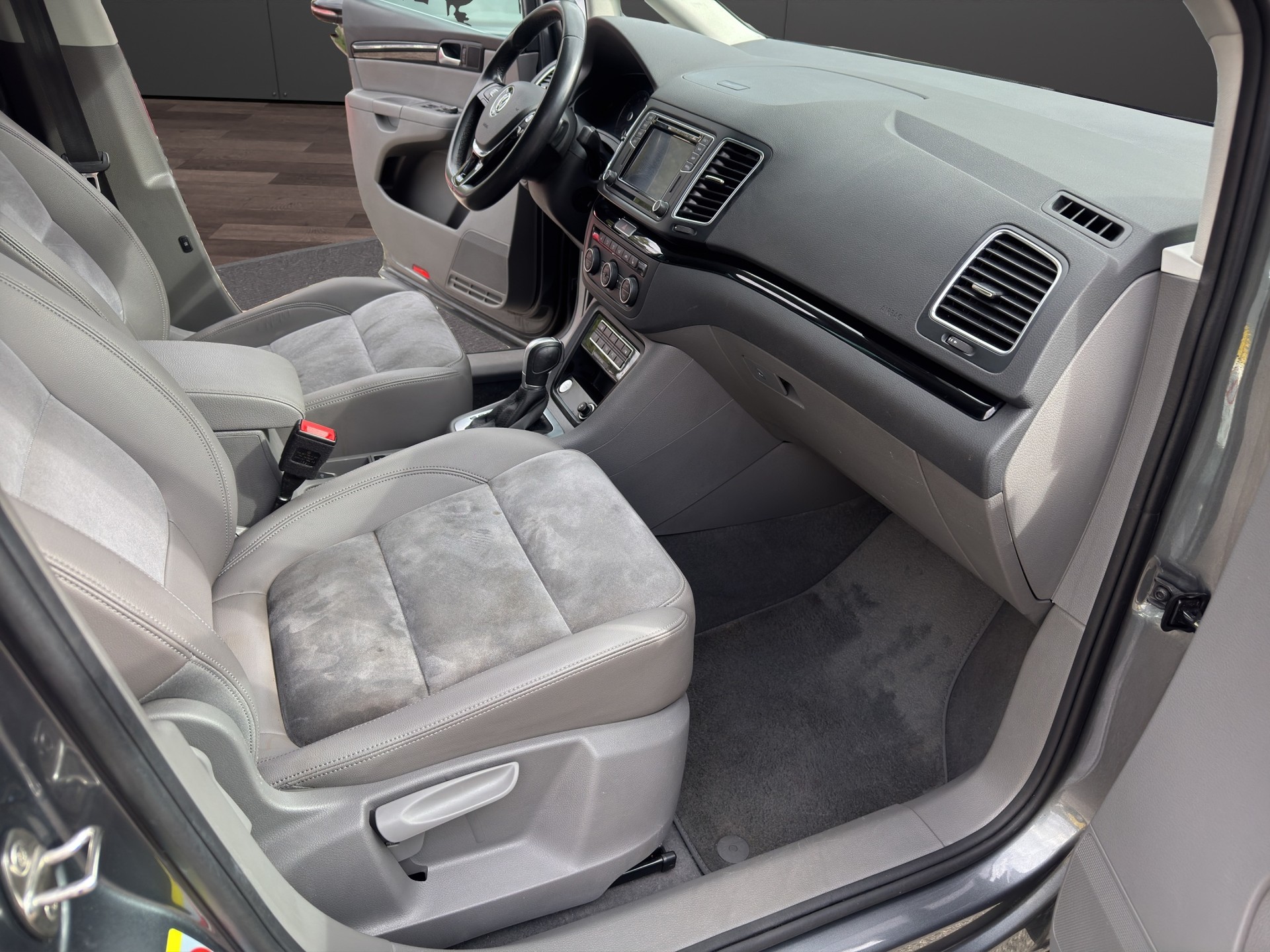 VW Sharan 1.4 TSI BlMT Highline DSG-image-13