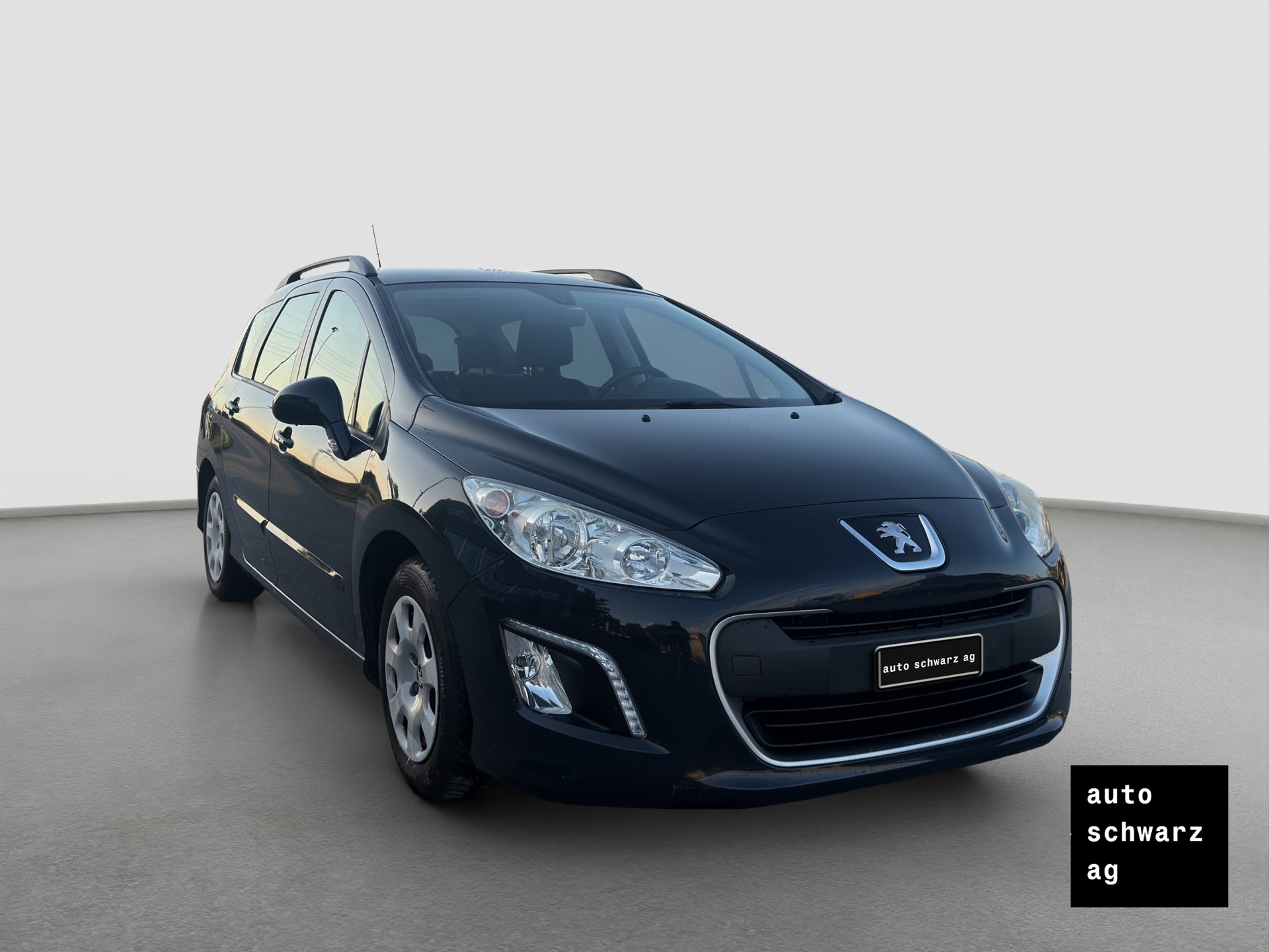 PEUGEOT 308 SW 1.6 HDI Access EGS6-showroom-element-2