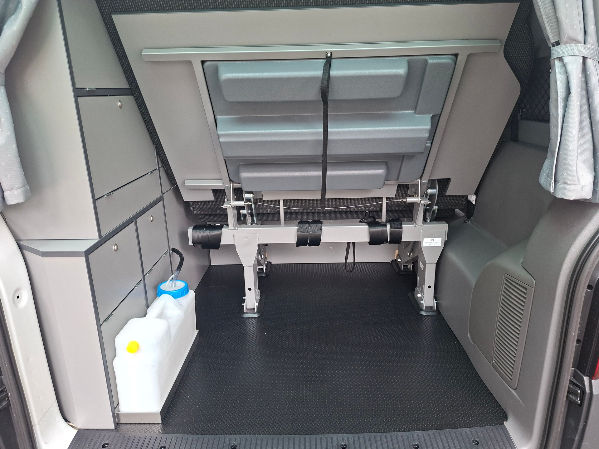 VW T6.1 2.0 TDI MareMonti COMFORT Camper 5Sitze-image-11