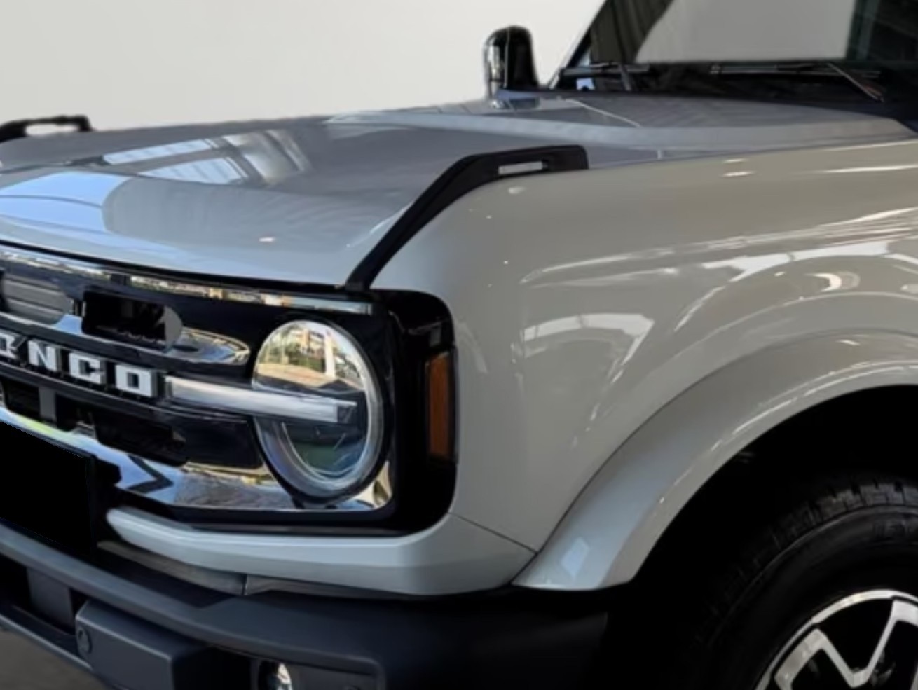 FORD Bronco 2.7 EcoB Outer Banks 4x4-image-4