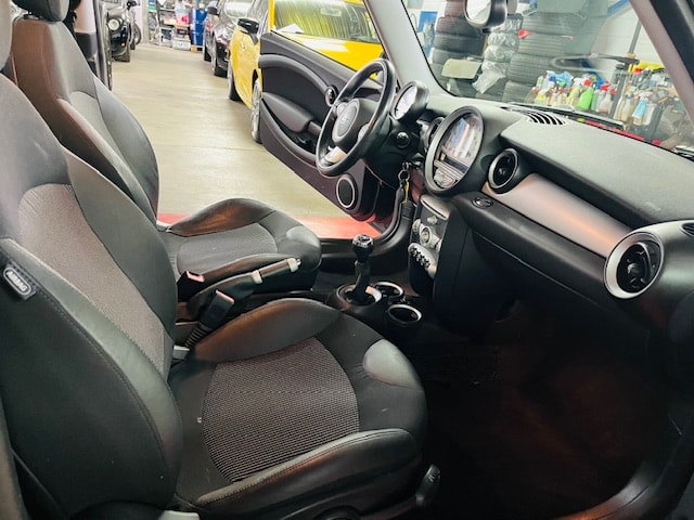 MINI Cooper-image-10