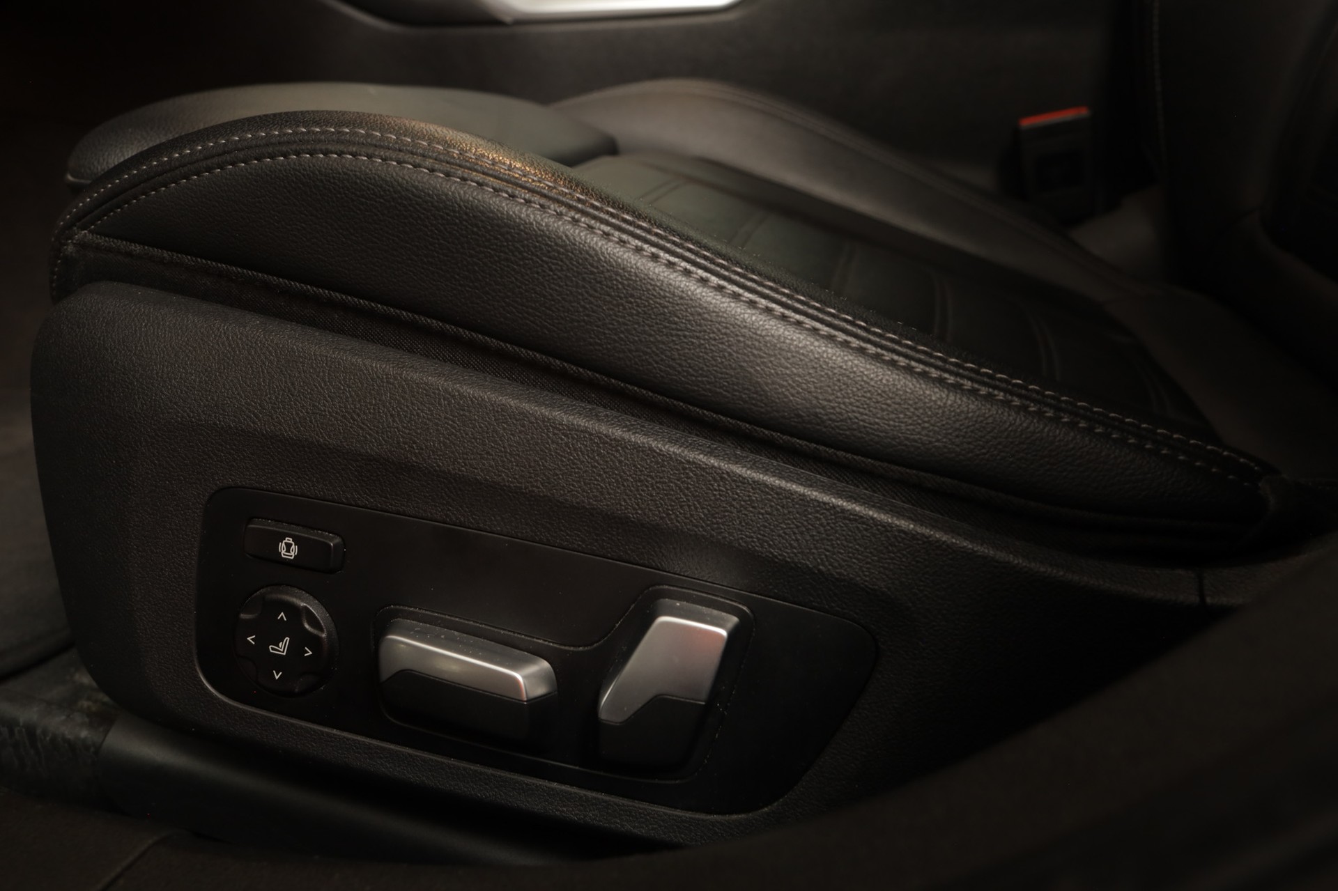 BMW M340i xDriveTouring Steptronic M Sport-image-14