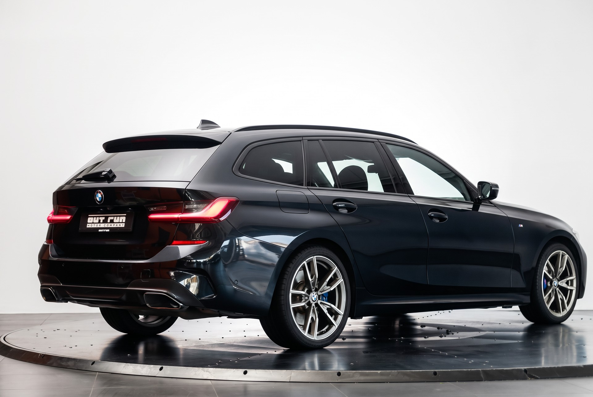 BMW M340i xDriveTouring Steptronic M Sport-image-8