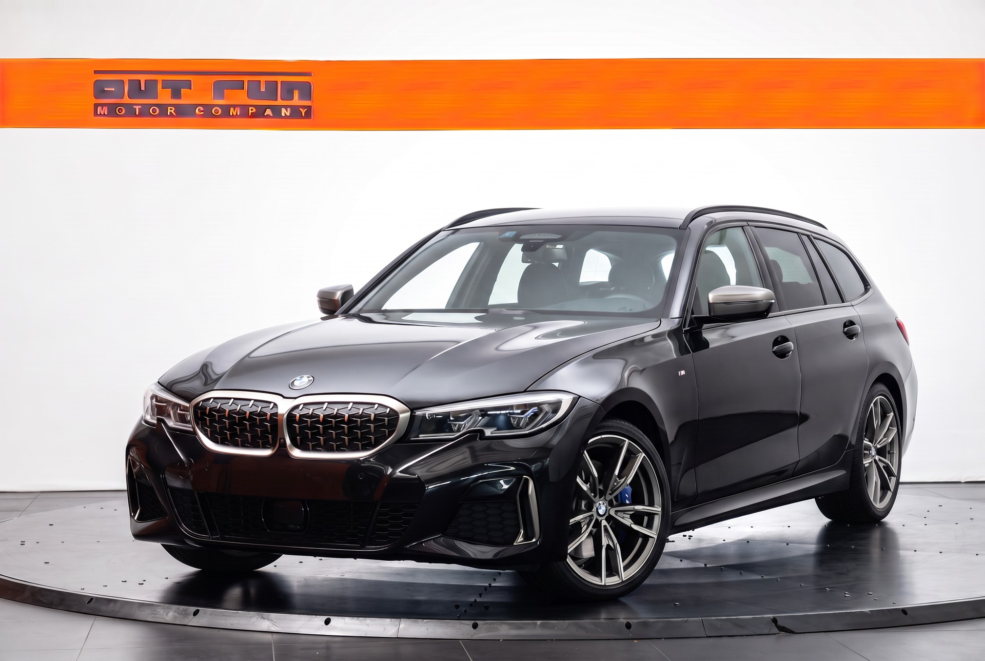 BMW M340i xDriveTouring Steptronic M Sport-image-0