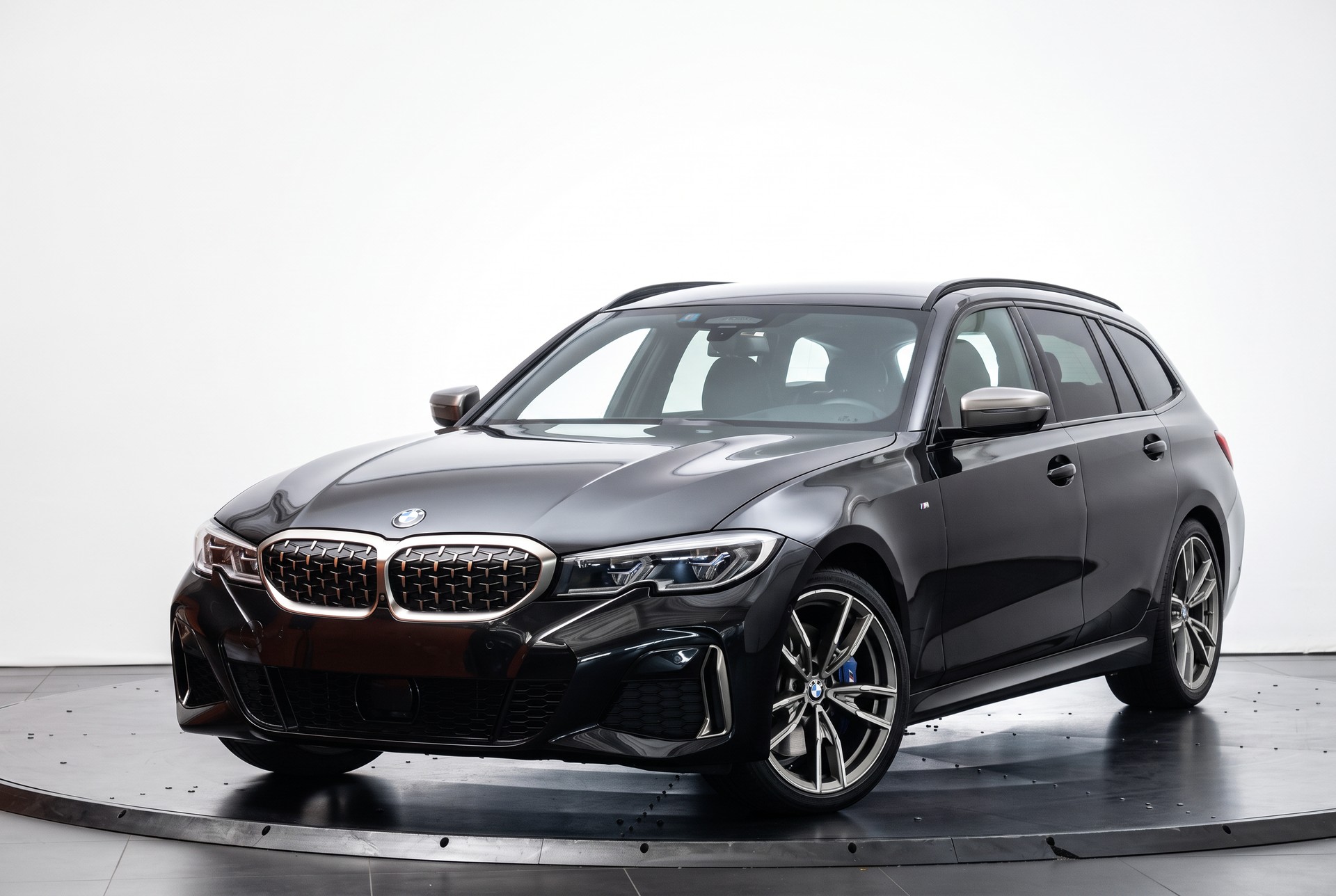 BMW M340i xDriveTouring Steptronic M Sport-image-4
