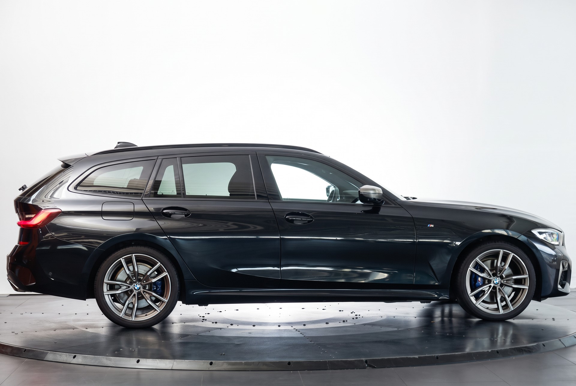BMW M340i xDriveTouring Steptronic M Sport-image-7