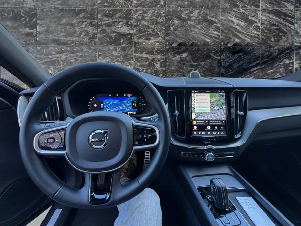 VOLVO XC60 2.0 T8 TE R-Design eAWD-image-3