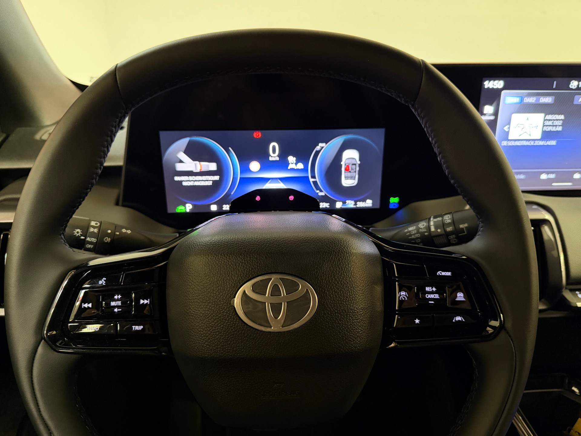 TOYOTA Urban Cruiser 61 kWh Trend-image-19