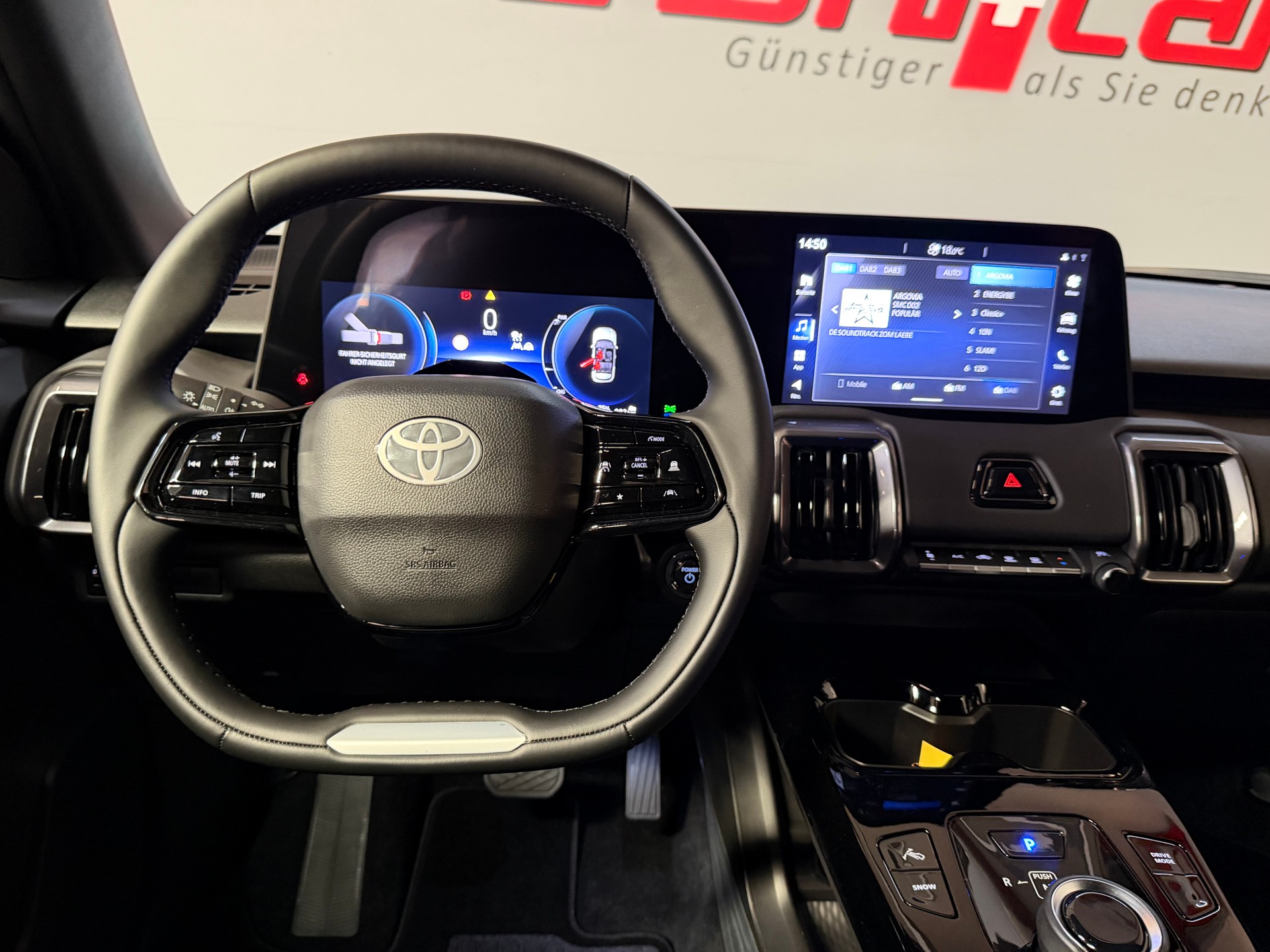 TOYOTA Urban Cruiser 61 kWh Trend-image-14