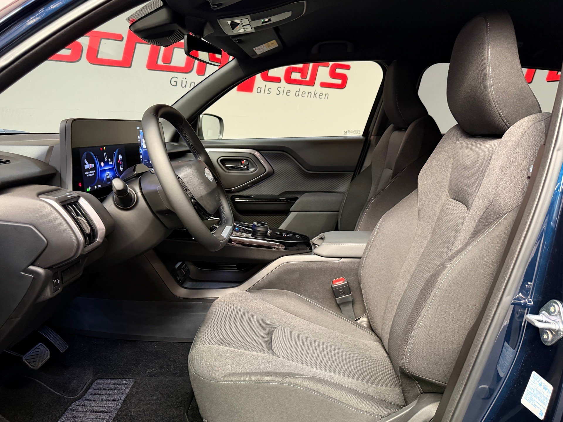 TOYOTA Urban Cruiser 61 kWh Trend-image-11