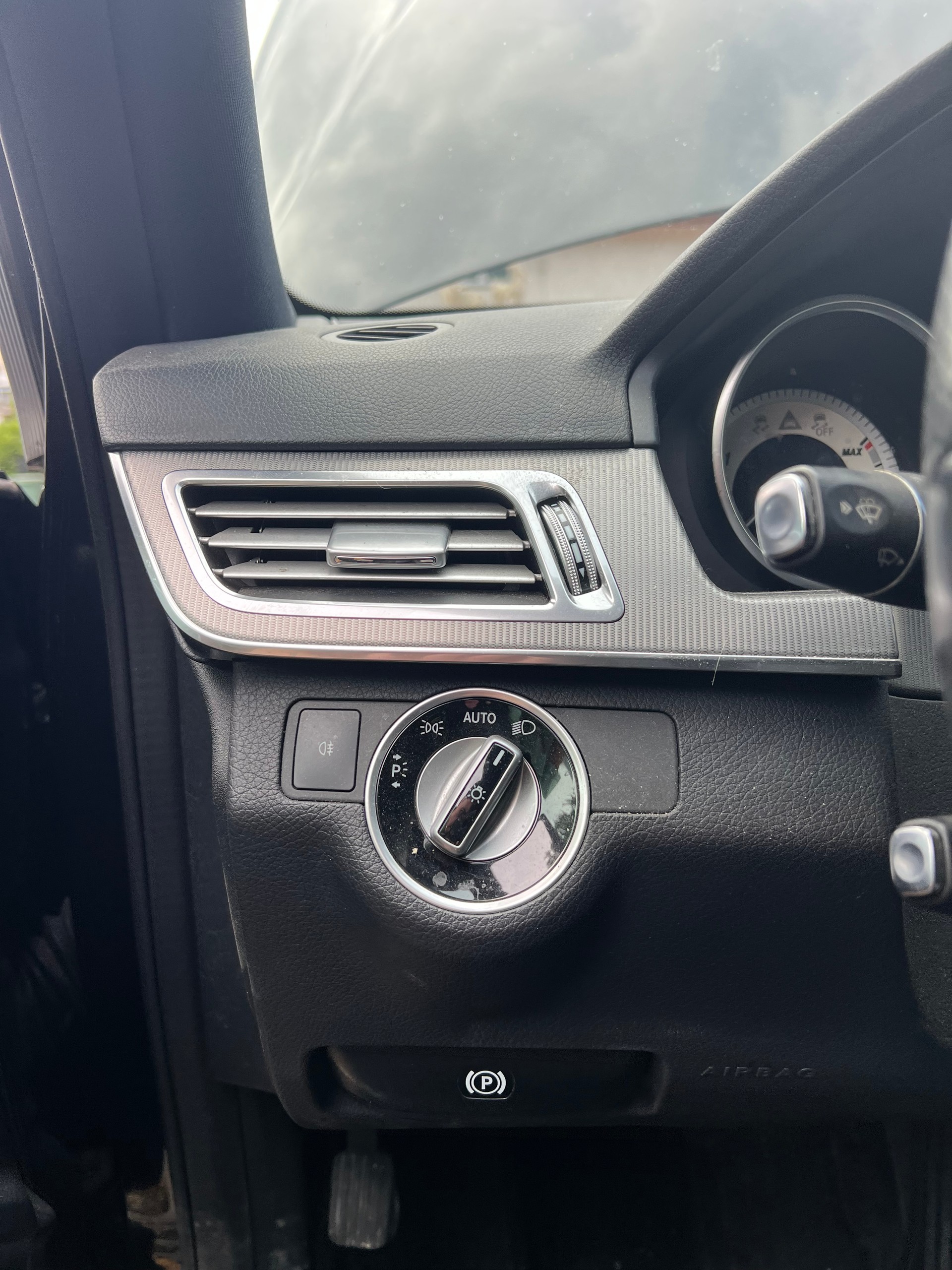 MERCEDES-BENZ E 300 BlueTEC Hybrid Elégance 7G-Tronic-image-8