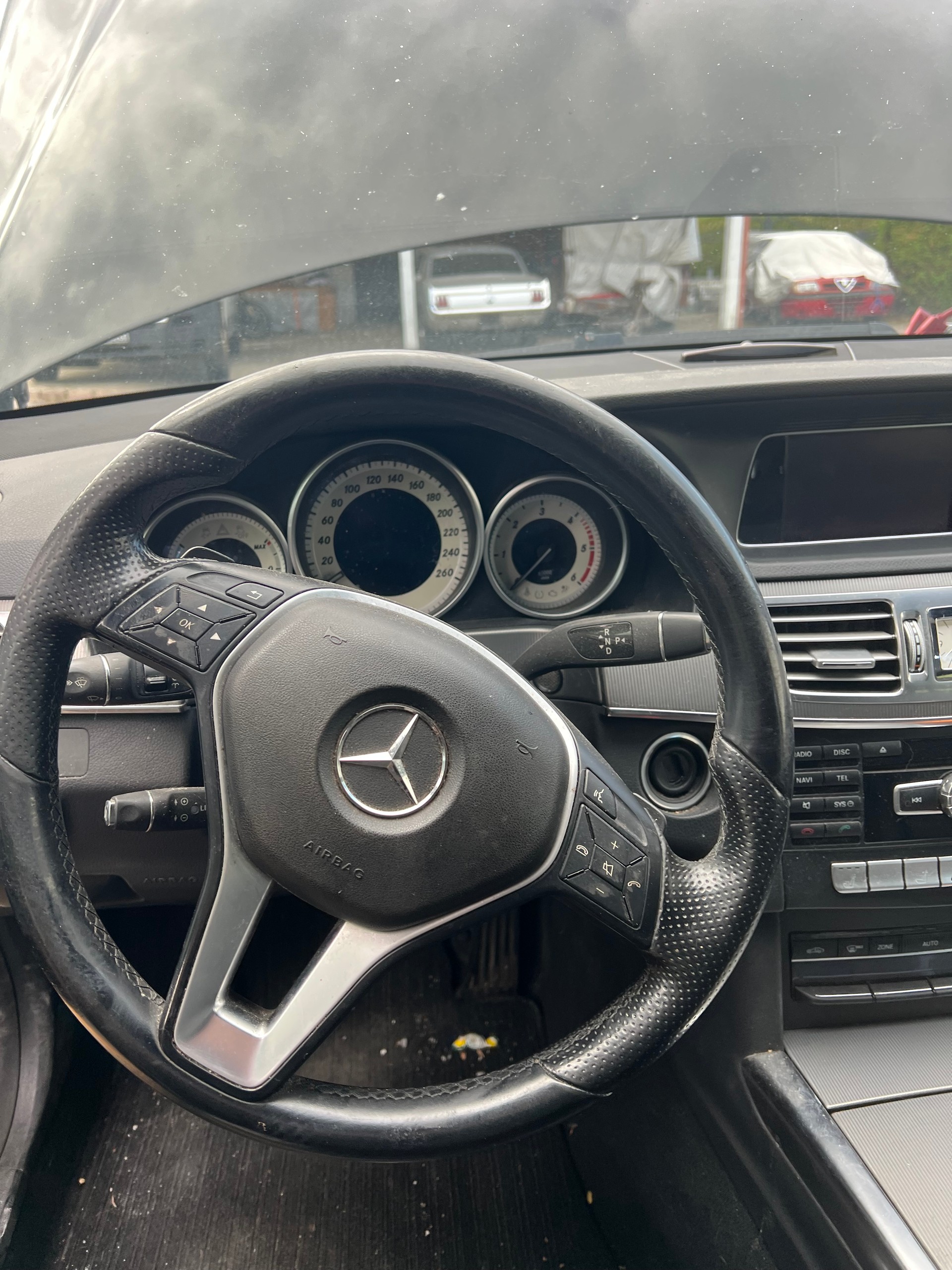 MERCEDES-BENZ E 300 BlueTEC Hybrid Elégance 7G-Tronic-image-5