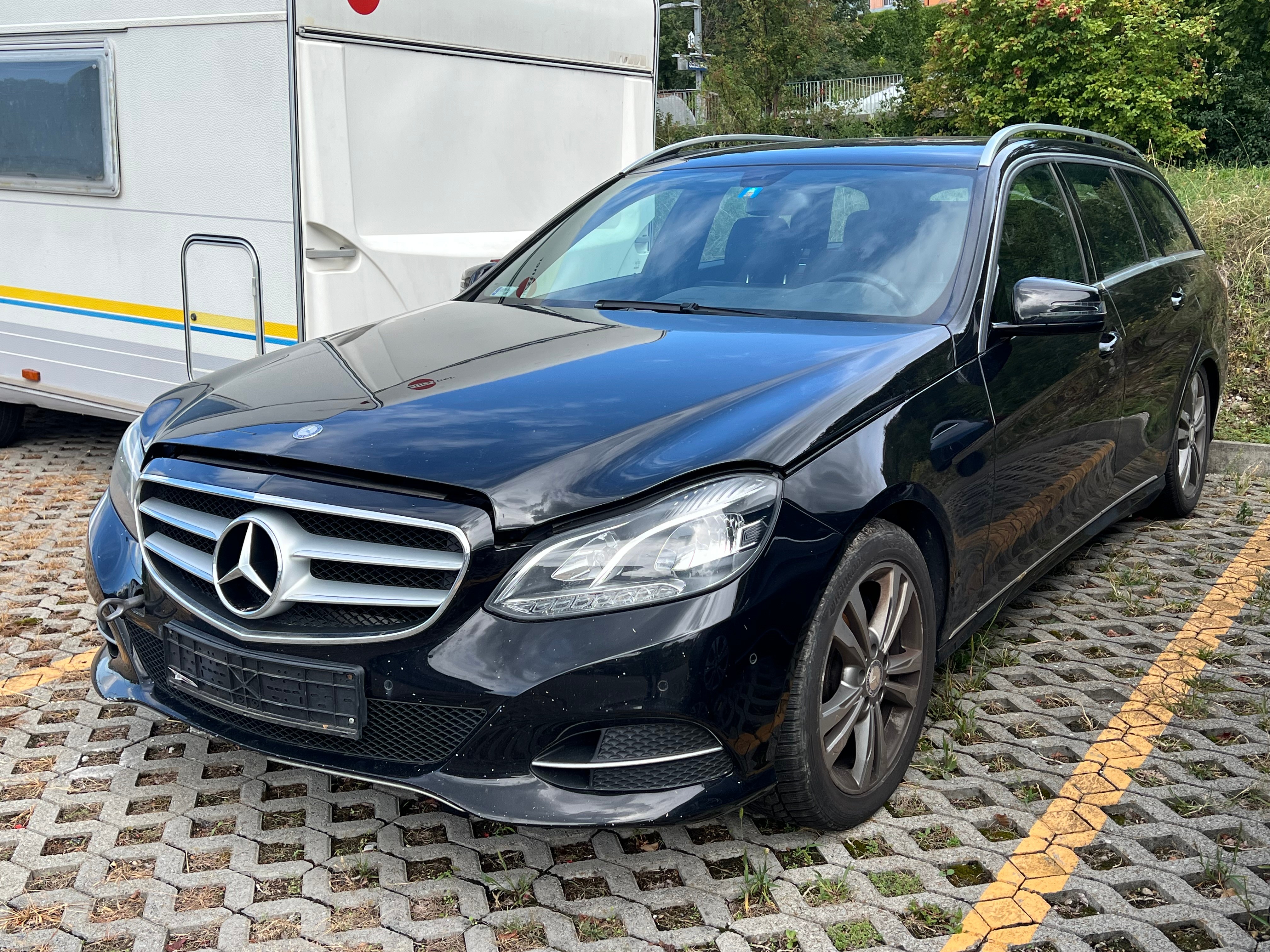 MERCEDES-BENZ E 300 BlueTEC Hybrid Elégance 7G-Tronic — slika 1