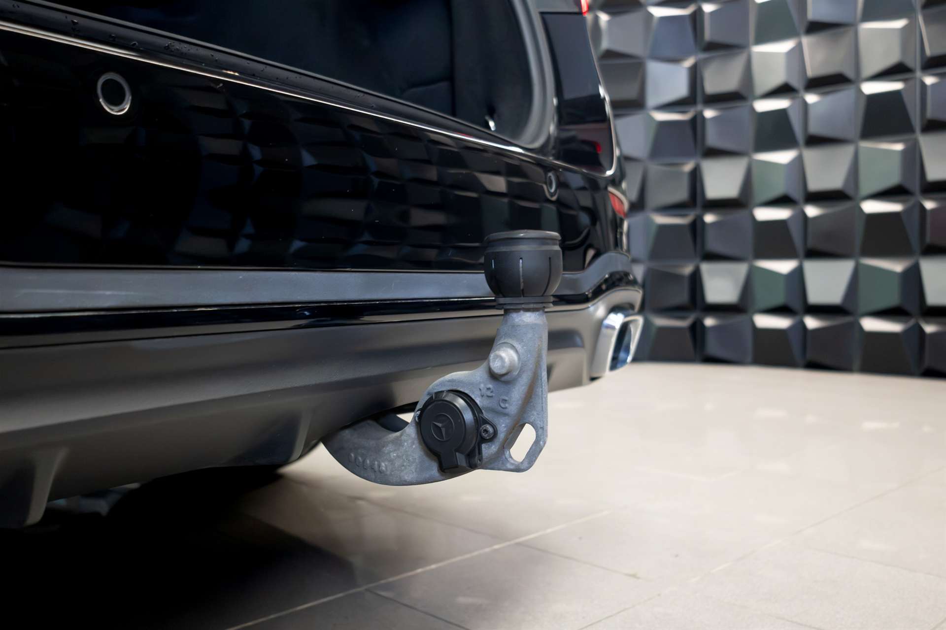 MERCEDES-BENZ C 220 d T 4Matic AMG Line-image-5