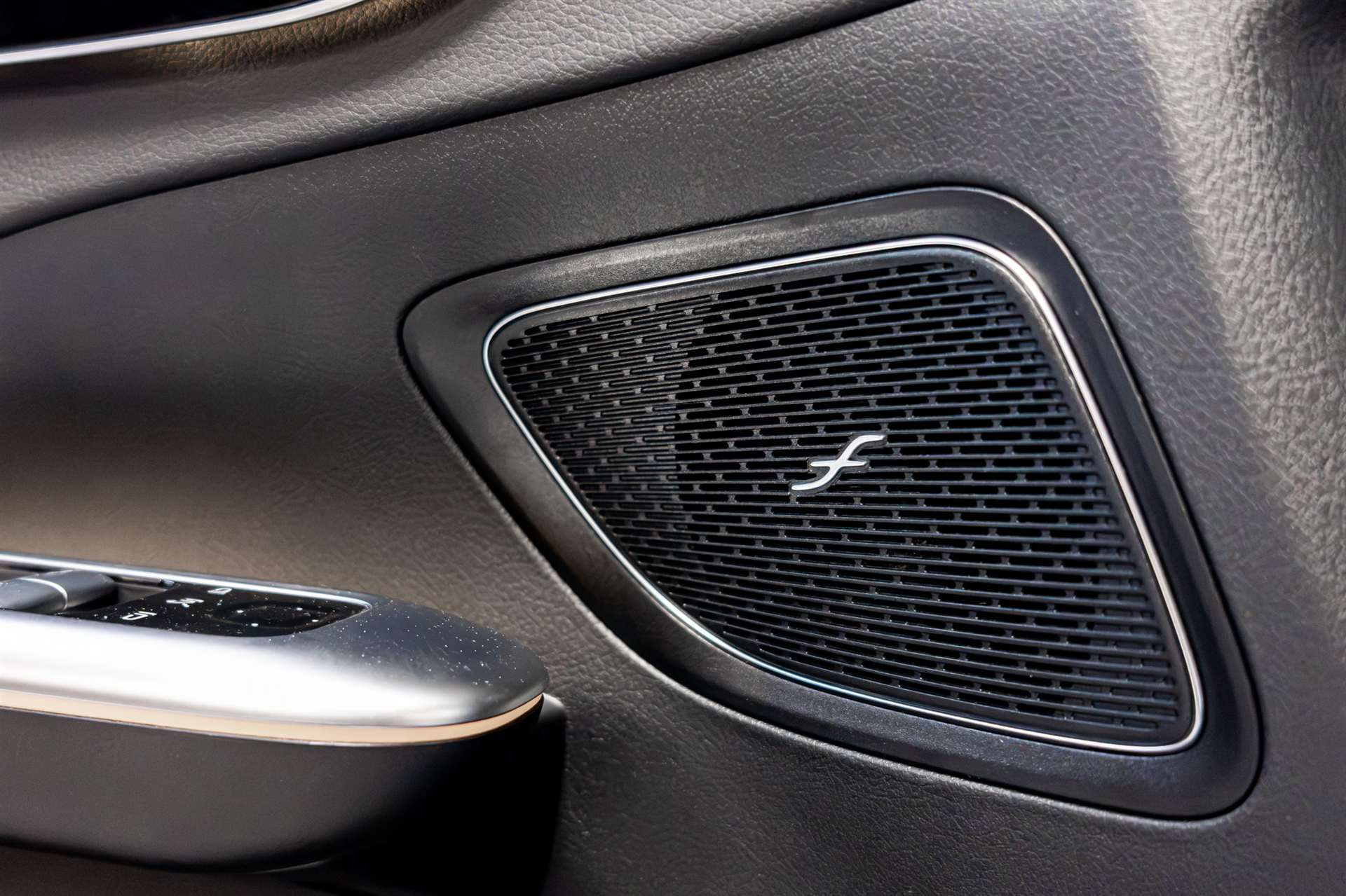 MERCEDES-BENZ C 220 d T 4Matic AMG Line-image-20