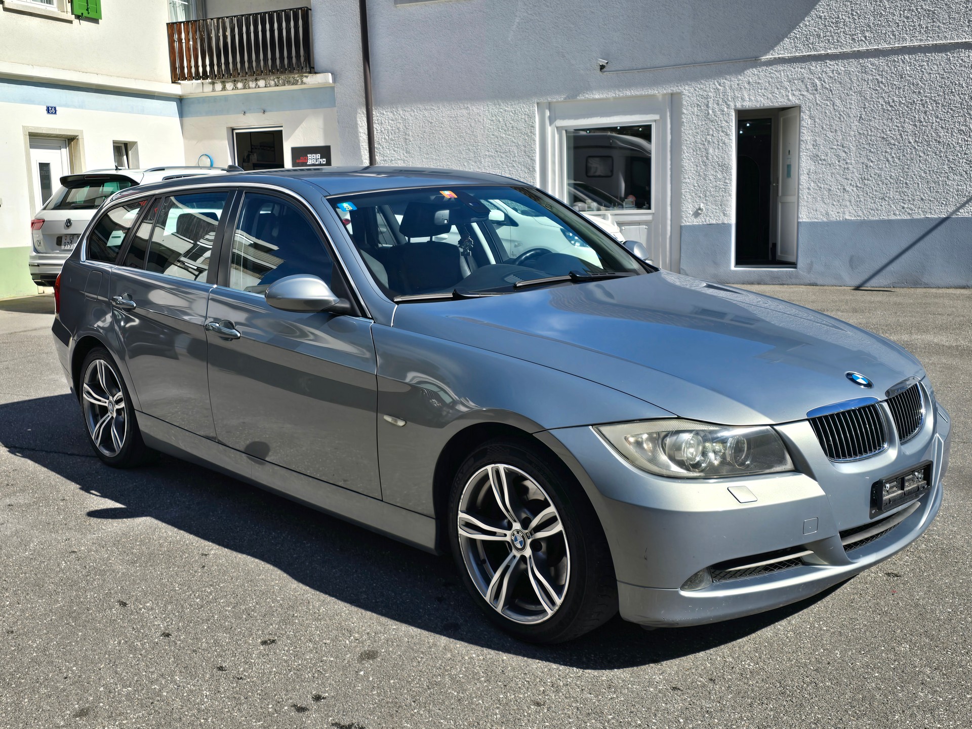 BMW 325xi Touring more4you-image-2