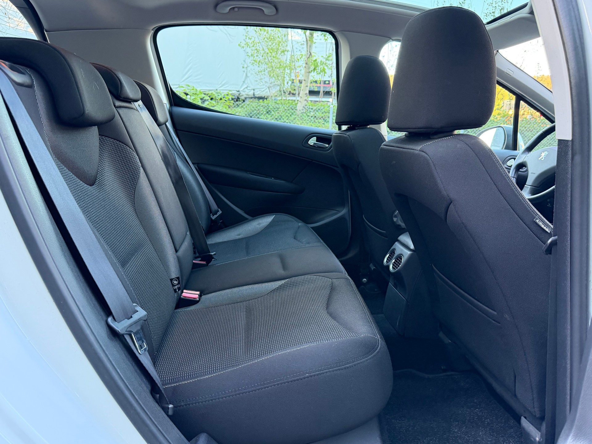 PEUGEOT 308 1.6 16V T XSI Automatic-image-10