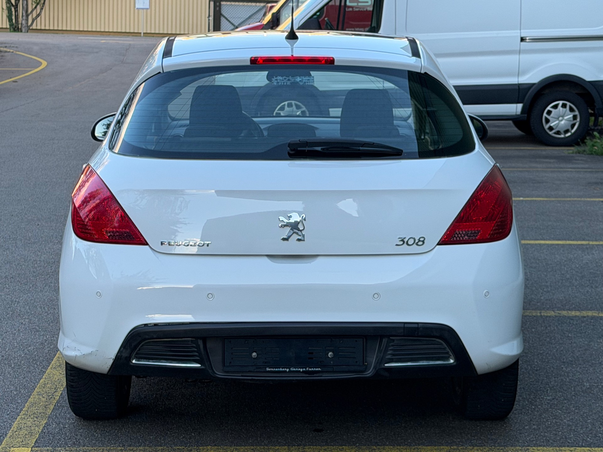 PEUGEOT 308 1.6 16V T XSI Automatic-image-4