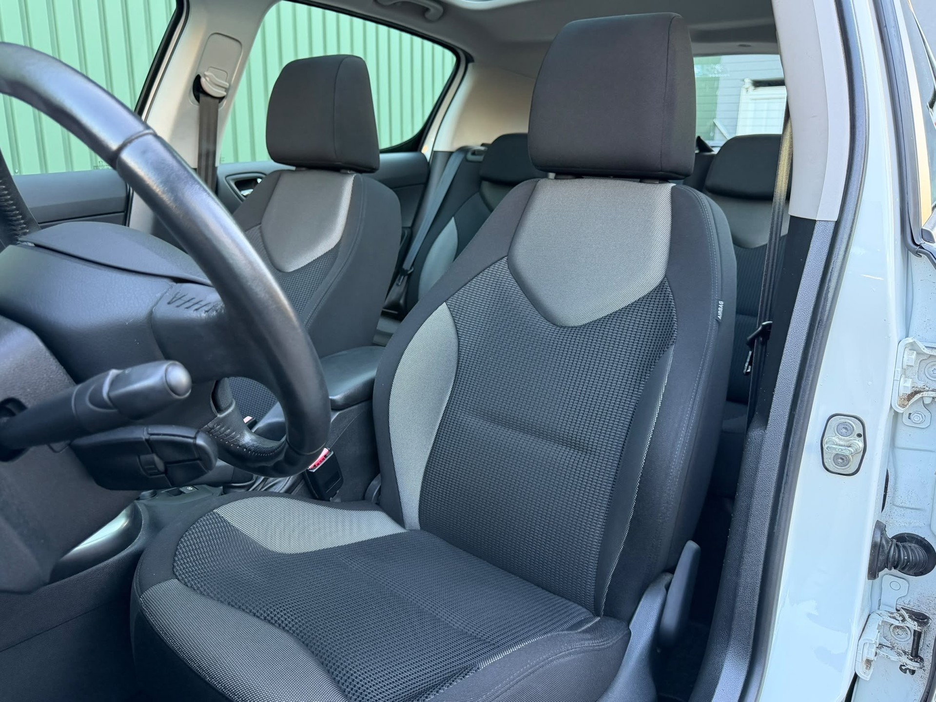 PEUGEOT 308 1.6 16V T XSI Automatic-image-7
