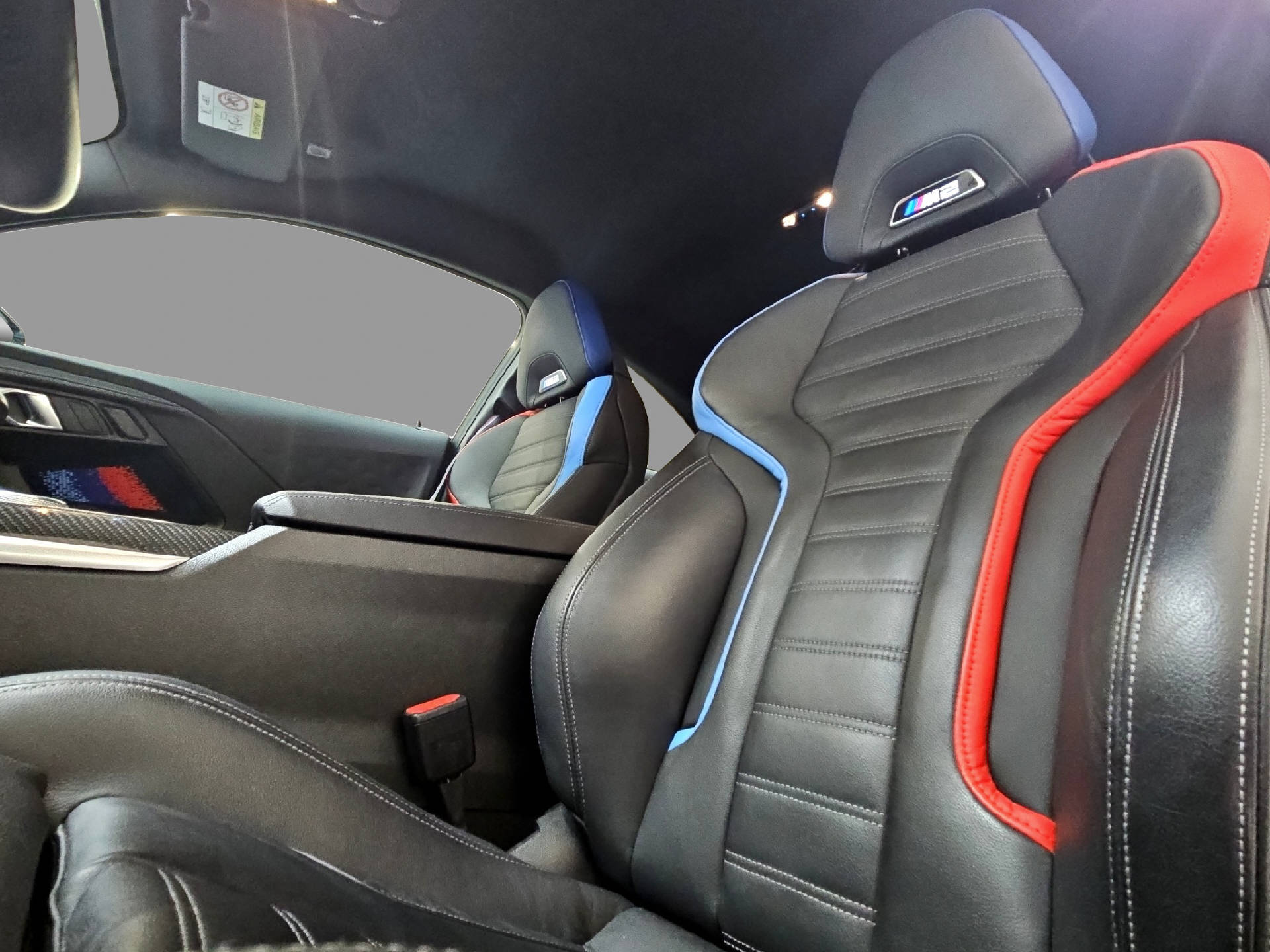 BMW M2 Coupé-image-13