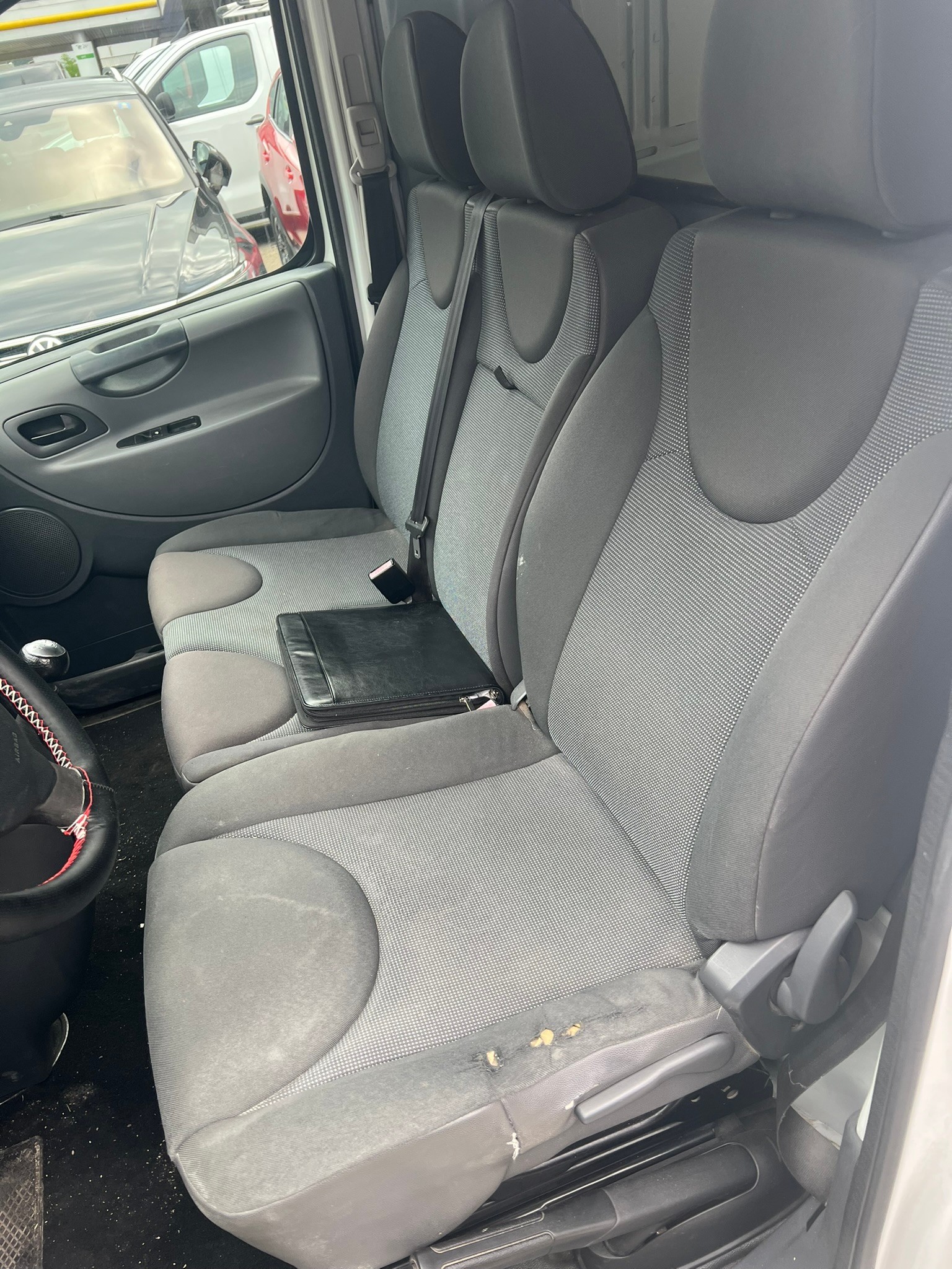 PEUGEOT Expert 2.0 HDi 229 L1H1-image-5