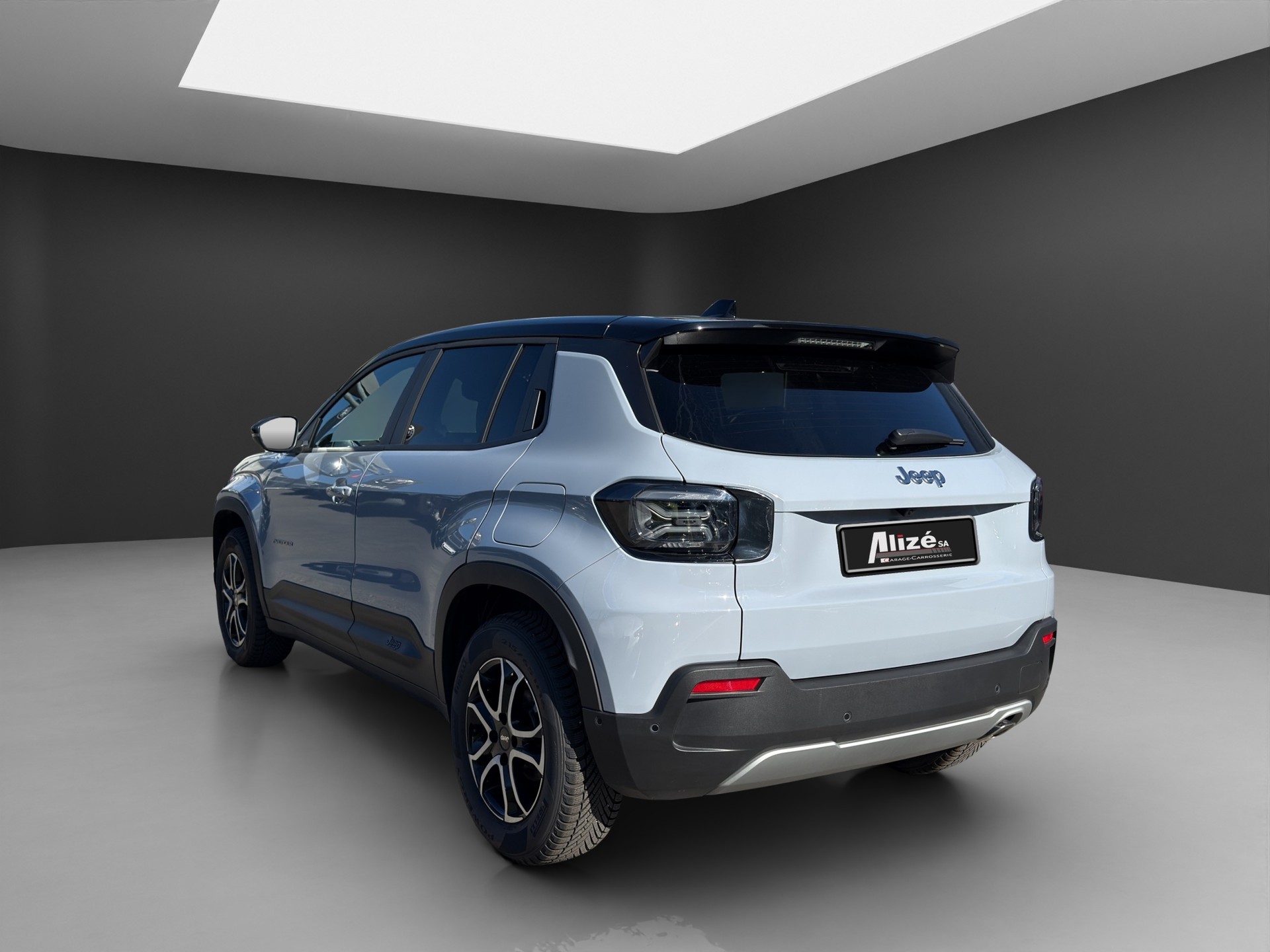 JEEP Avenger 1.2 Turbo MHEV Summit-image-4